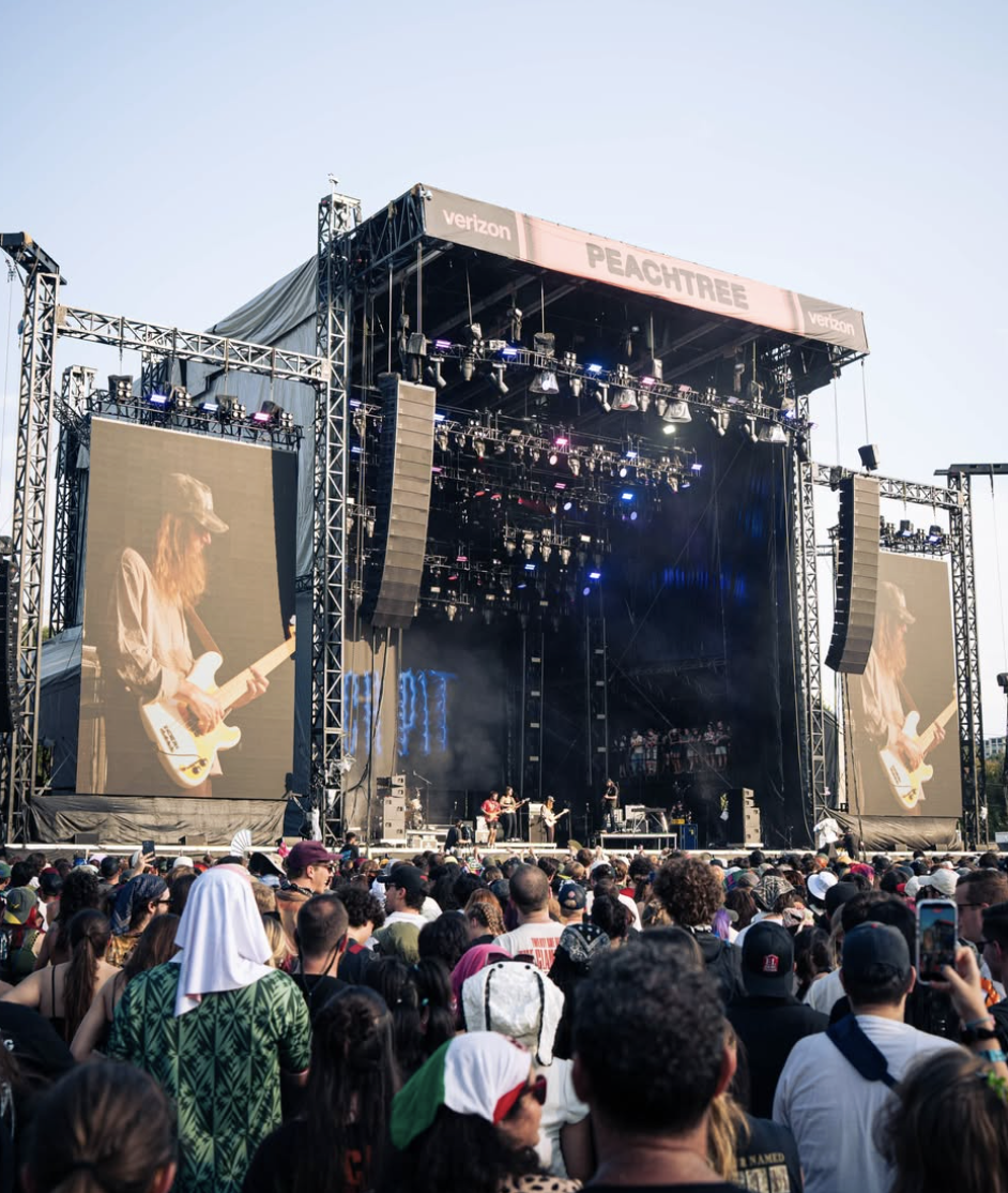 REVIEW: Peach Pit Sets the Midnight Oil Ablaze with a Late-Night Shaky Knees Set to Remember