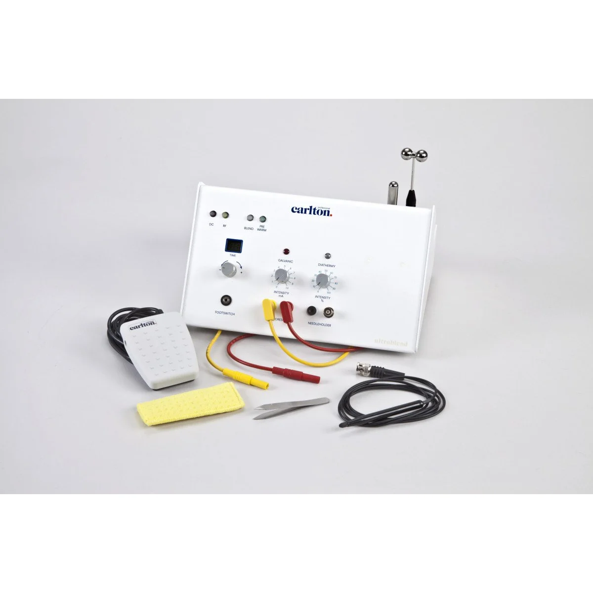 Ultrablend with footswitch needle holder (CC2337/X)