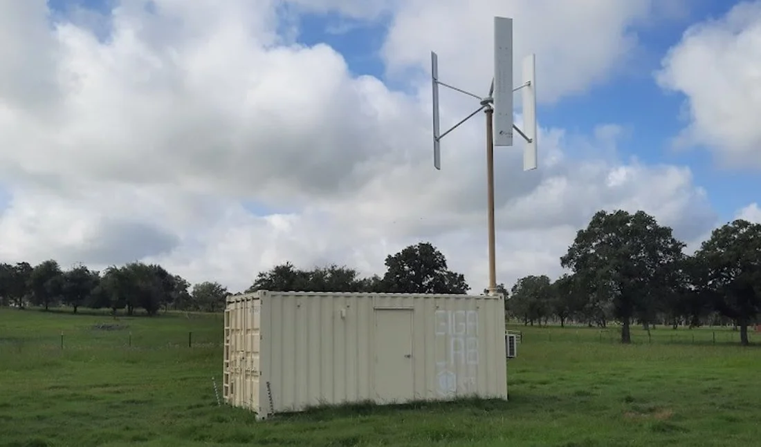 
20ft Container with Wind Turbine Masts