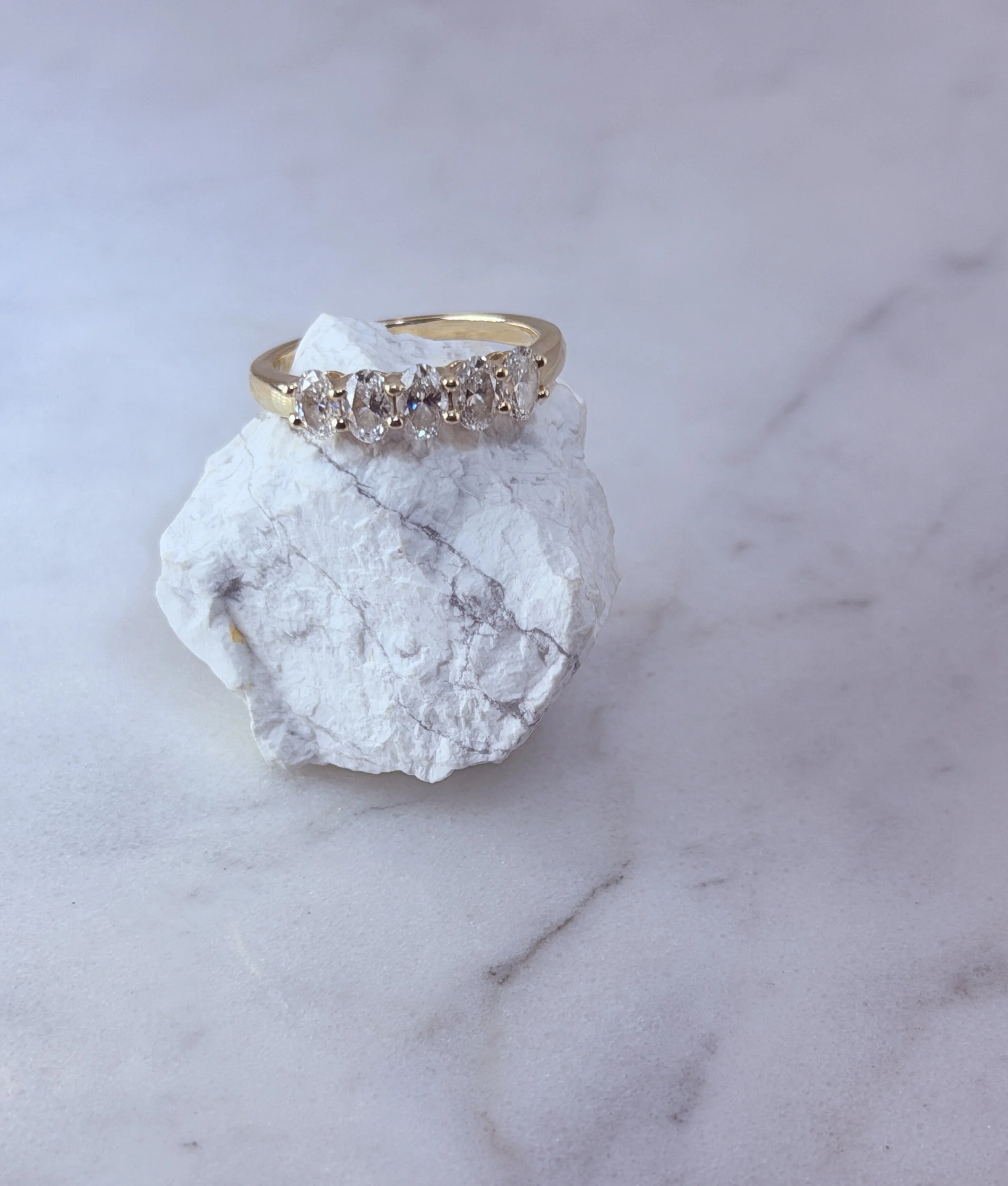 1-Ring 1k 1.0 CT 5 oval Lab diamond $1900 #102 ITDR 1.JPG