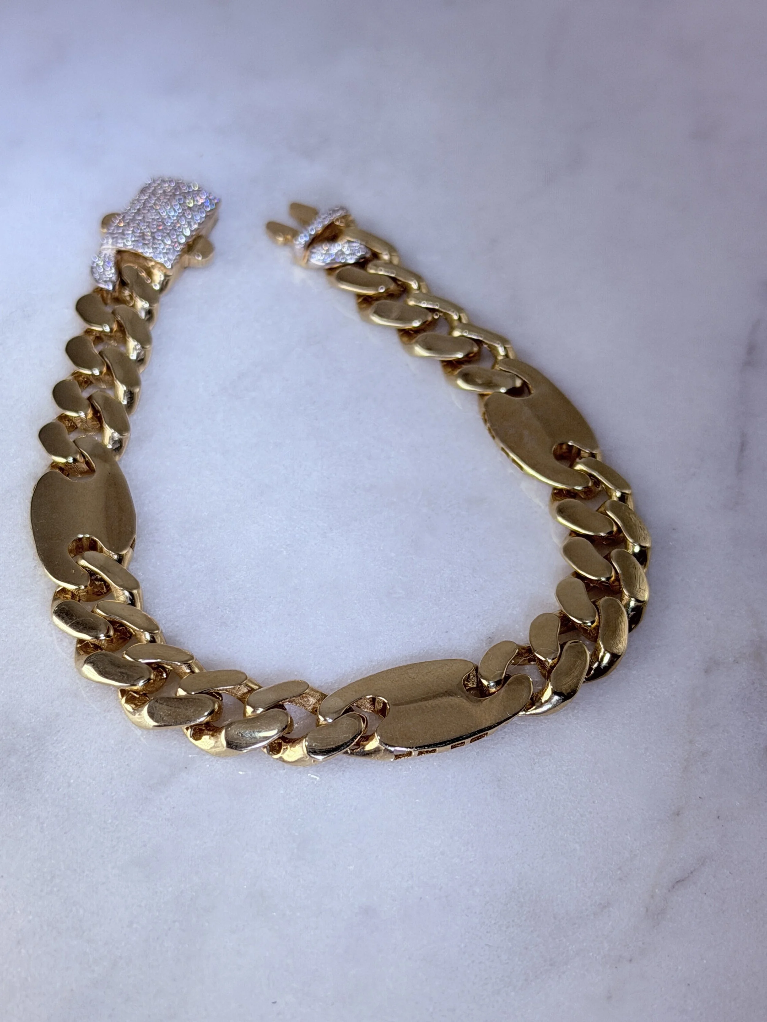 bracelet Cuban oval inter mediate gold design $3992 #35 - 1.JPG