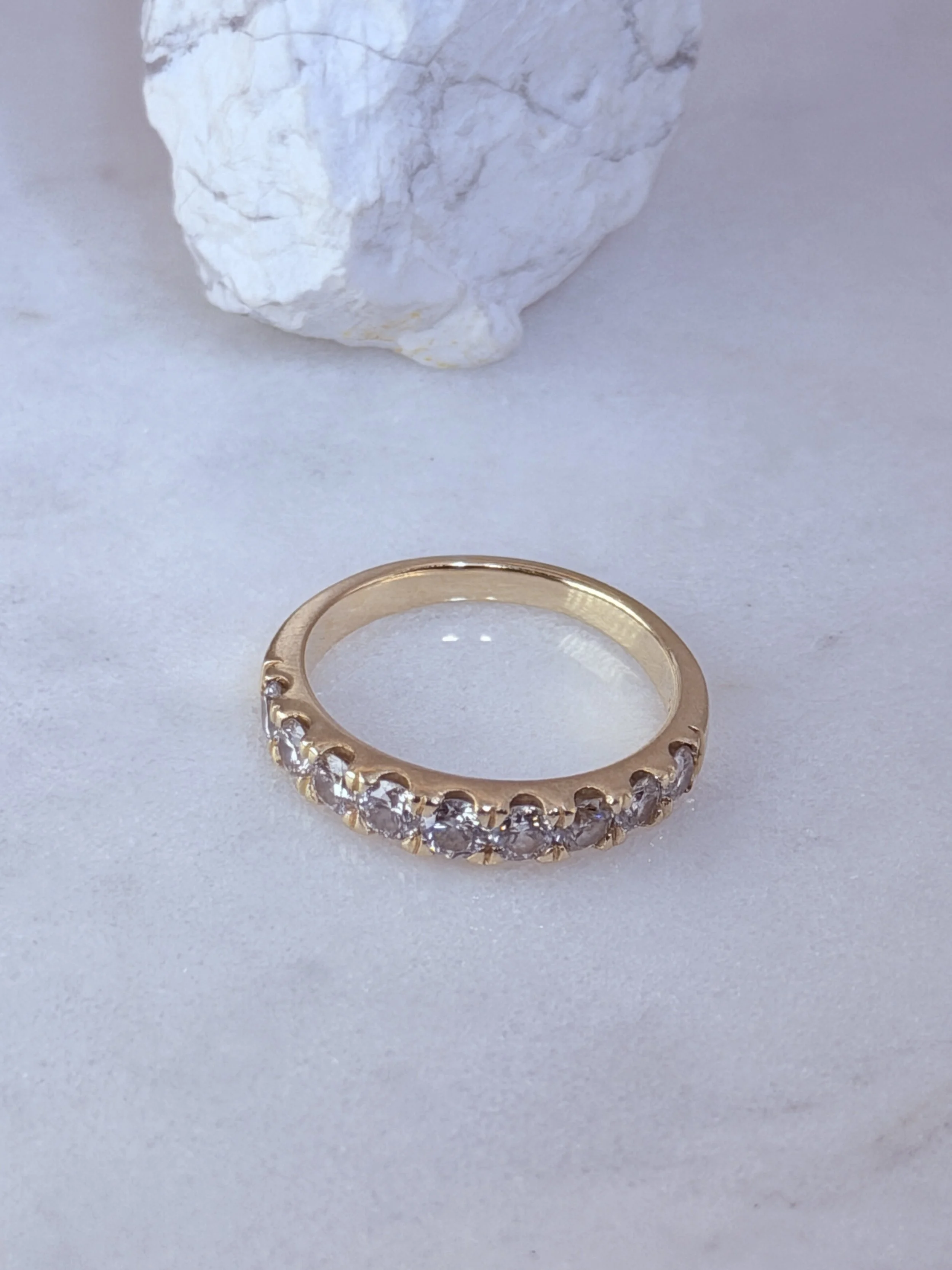 14k Yellow Gold 9 Oval diamond  1.00 CT  Engagement Ring