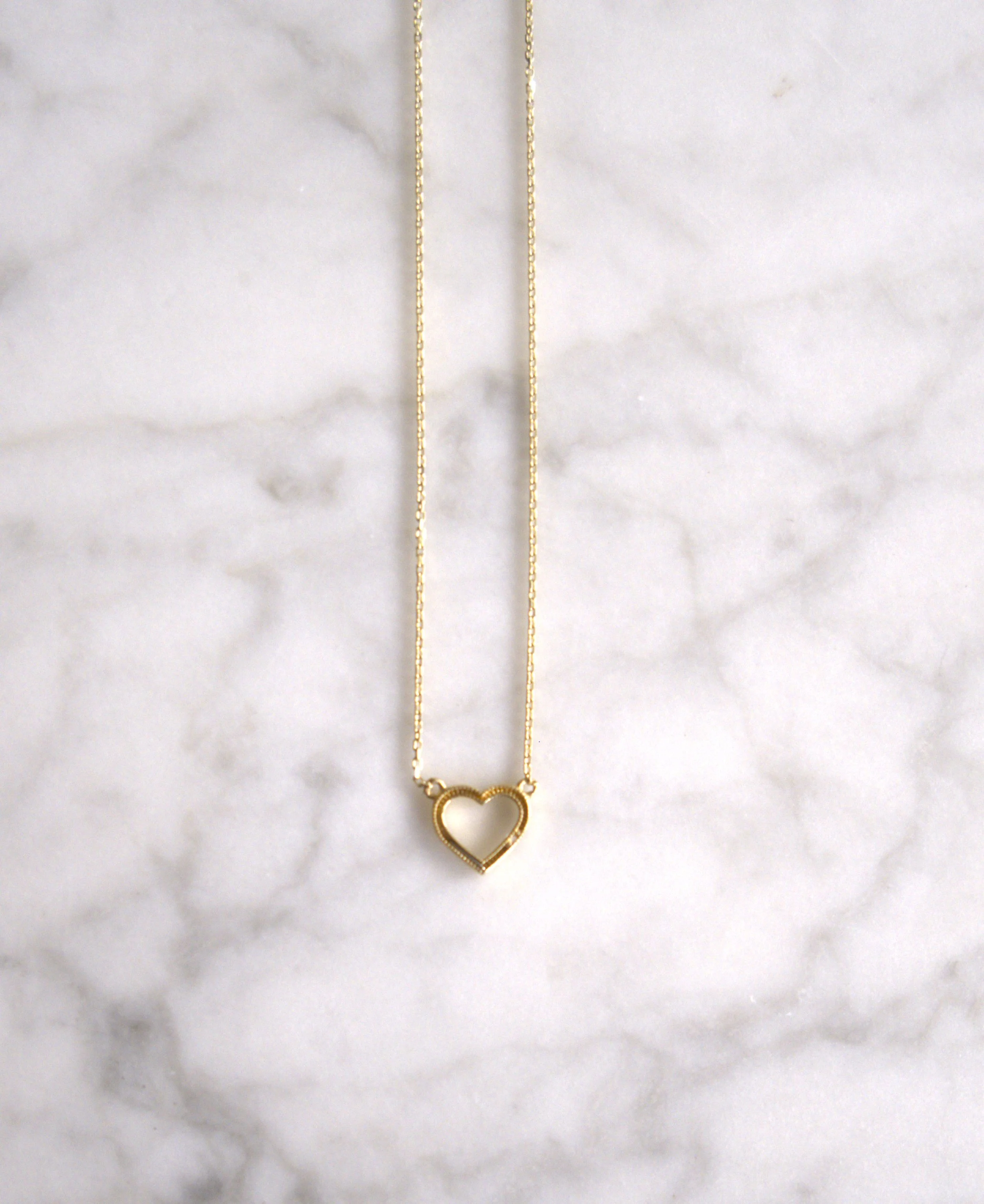 chain pendant heart 18'' $475 #200 copy.jpg
