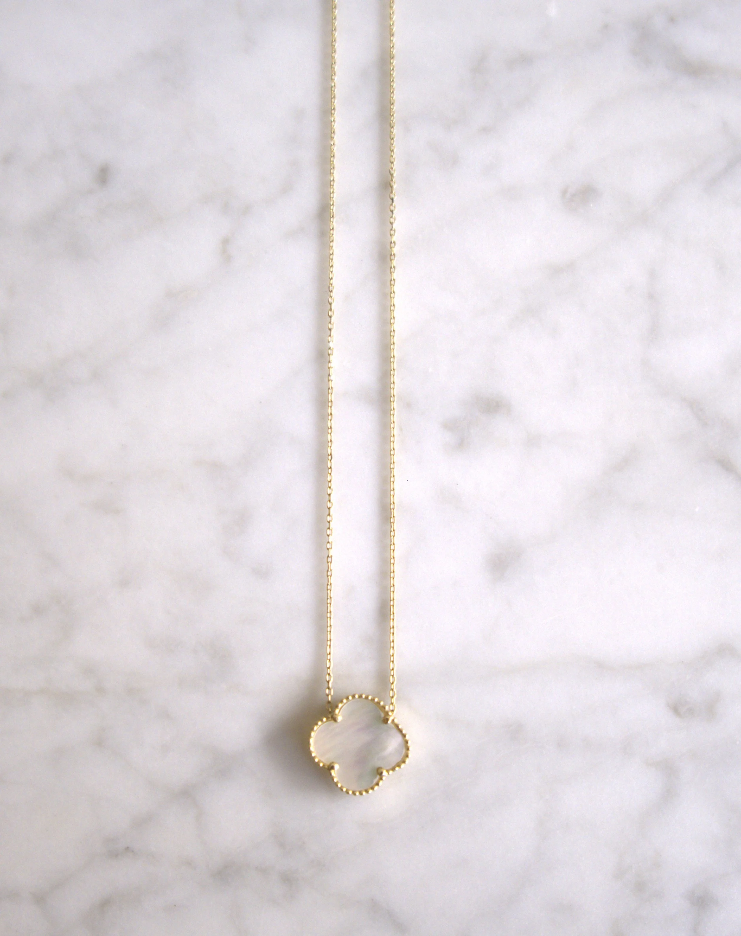 Chain White Clover 18"