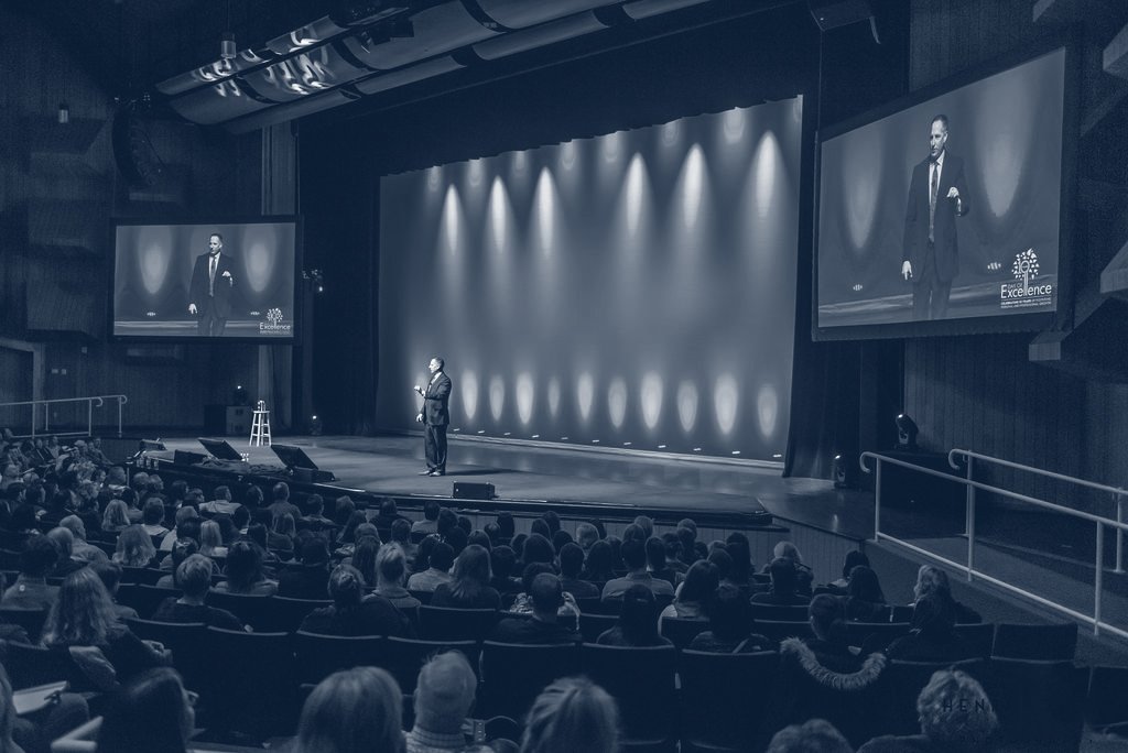 Excellence keynote speaker for meeting planners