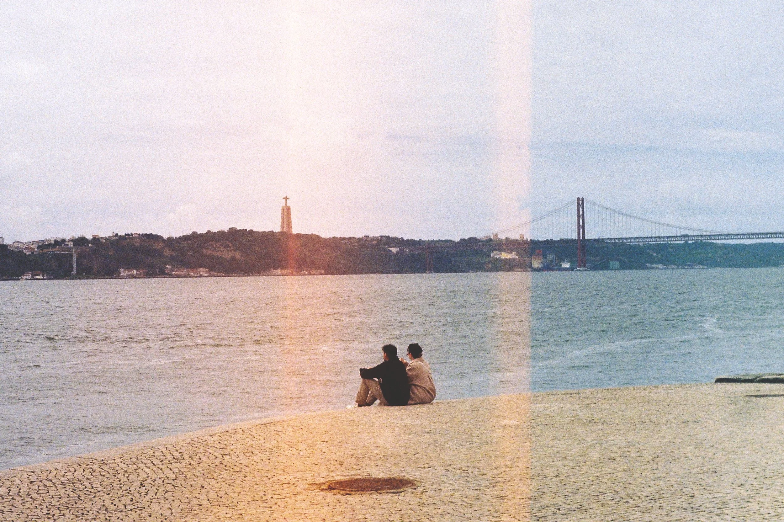 01 / 04 25 / Lisbon