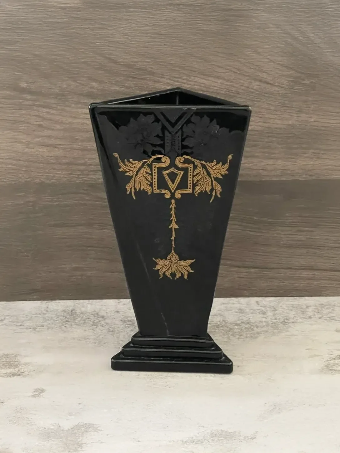 Rare New Martinsville Art Deco Black Glass Etched Gilded Triangular Vase 8.5"