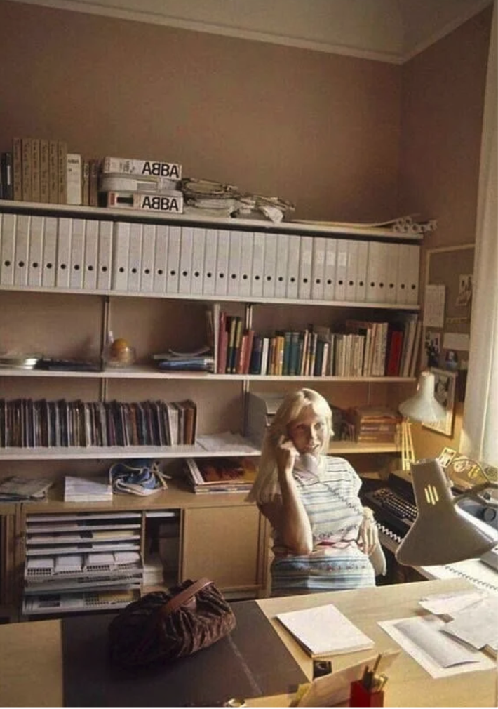 Managing Life &amp; Showing Up [ when working for yourself ] 