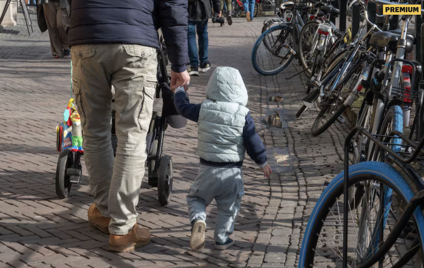 Foto ter illustratie bij AD-artikel over civiele rechtszaak van vader Gustavo tegen gemeente Delft.