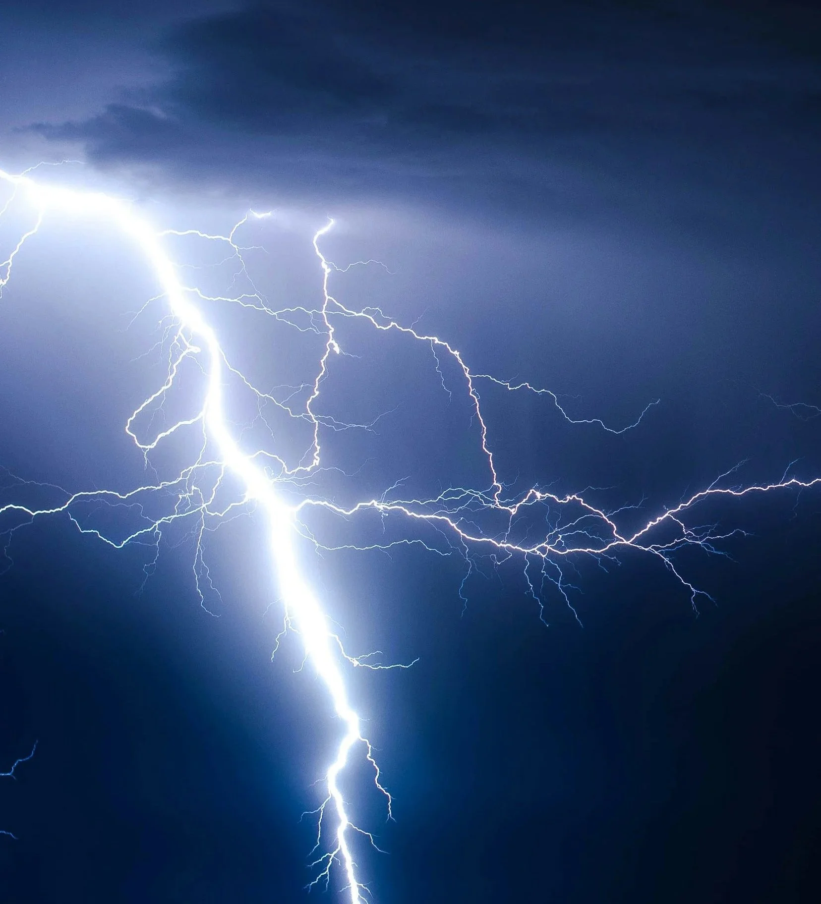 Servicios de electricidad de Molion