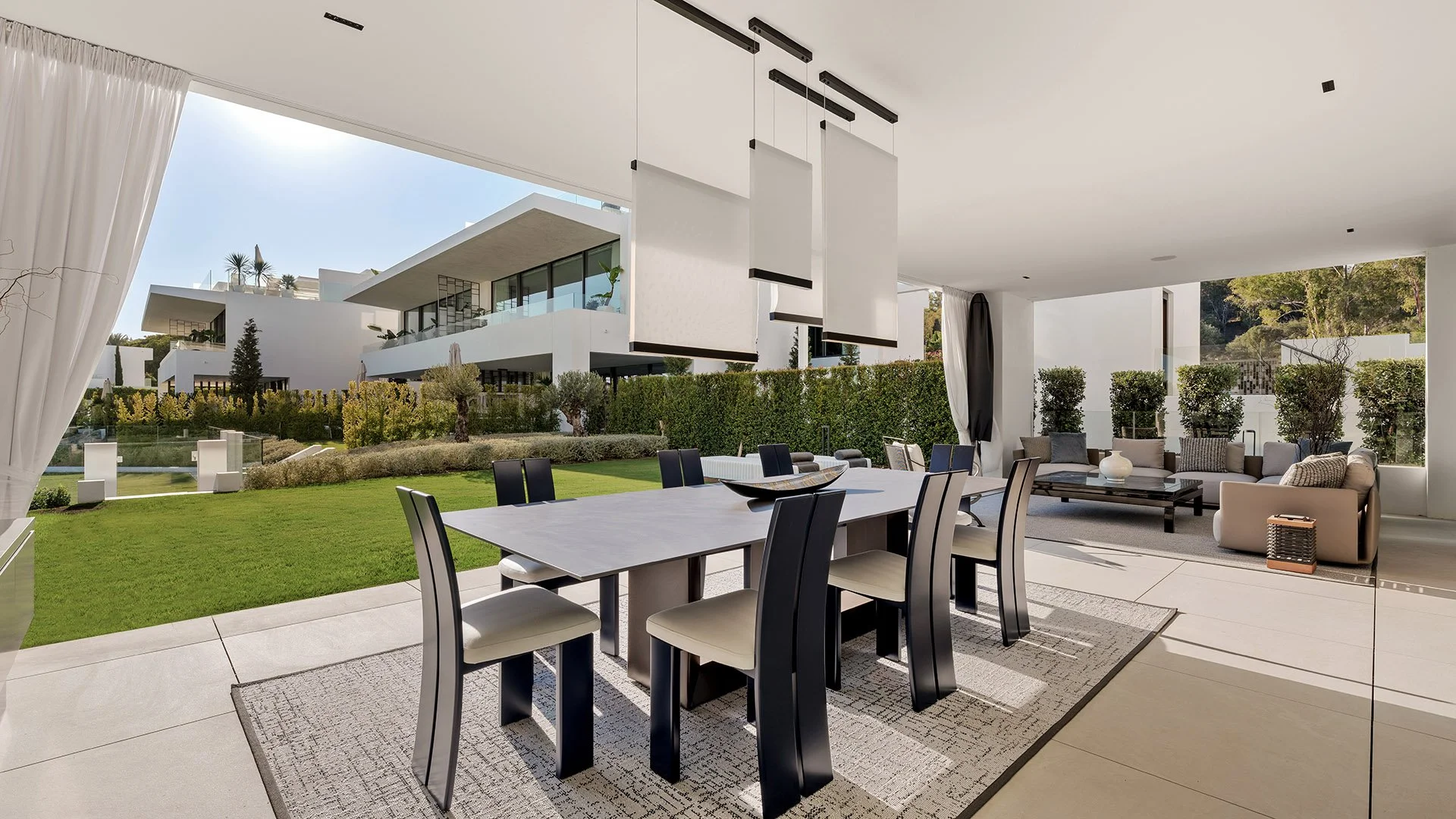 Marbella beachfront villas