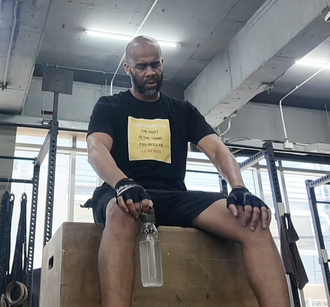 E07: Consistency Is the AestheticThe Real Work Starts When Motivation Ends