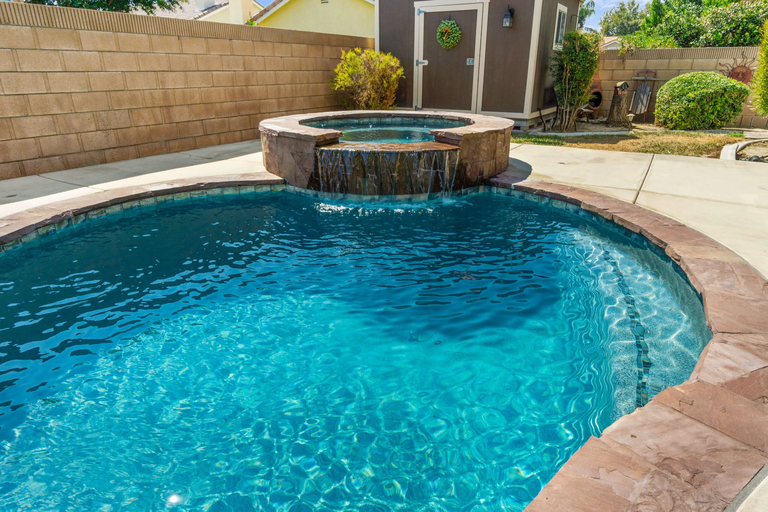 Green Pool Cleaning Service