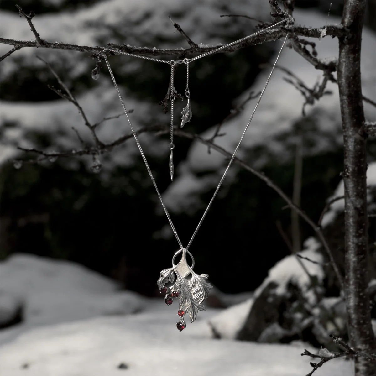 collier feuillages.jpg