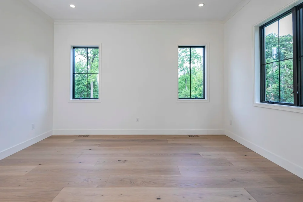 Home office with custom built-ins