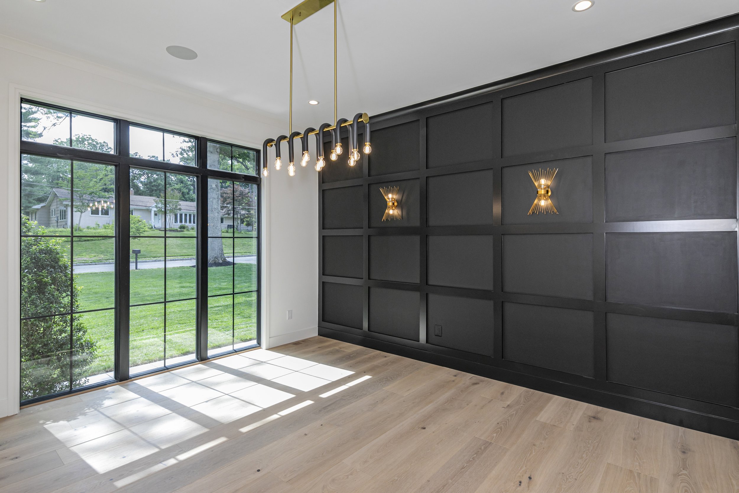 Oak Haven dining room