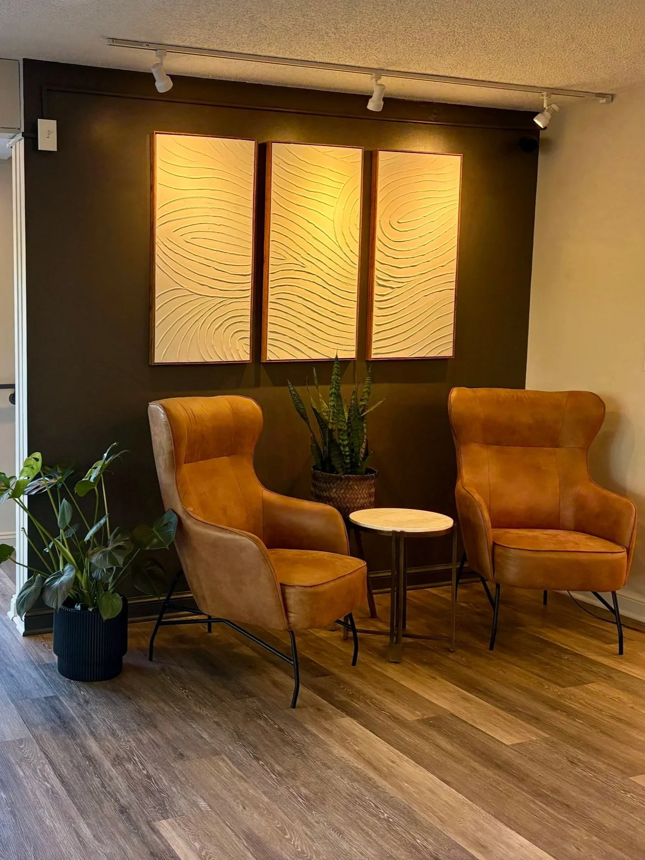 lobby1.jpg