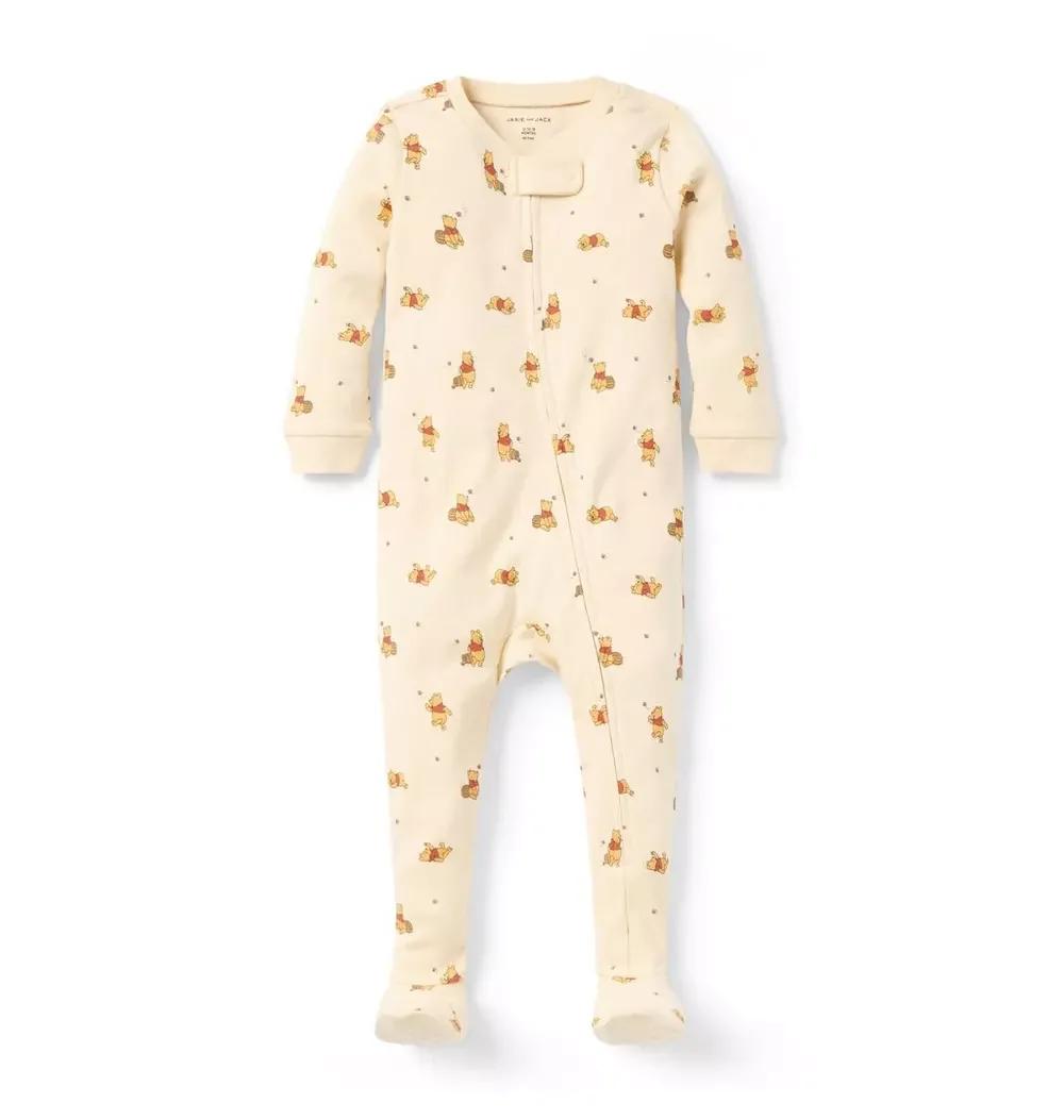 Patterned sleepwear and pajamas on Rachel Bernhard's Baby Registry page.
