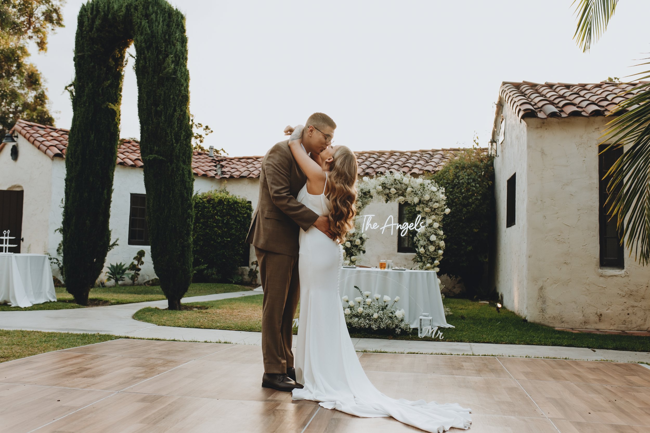 Mr. & Mrs. Angel274.jpg