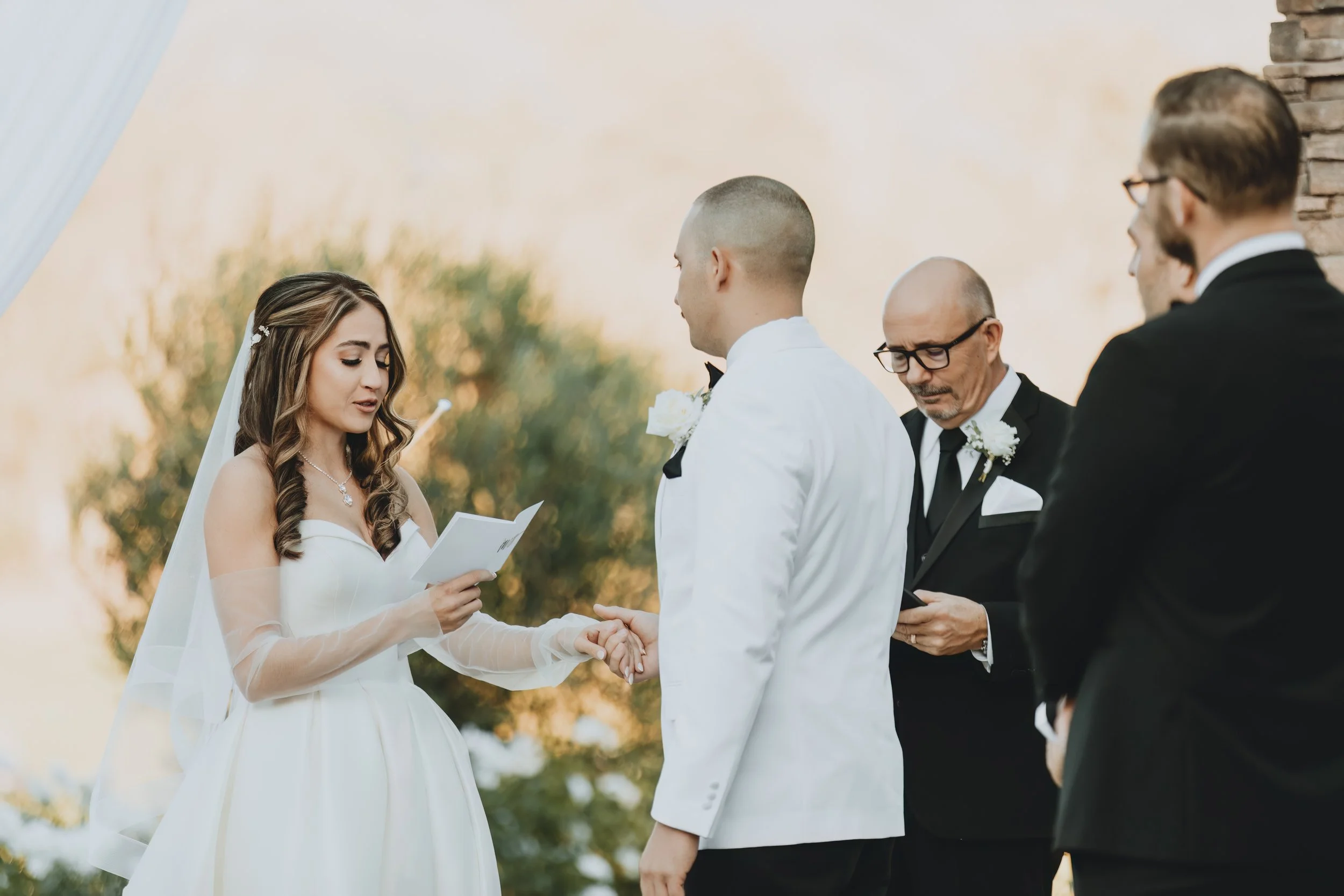 Mr & Mrs Oliver138.jpg