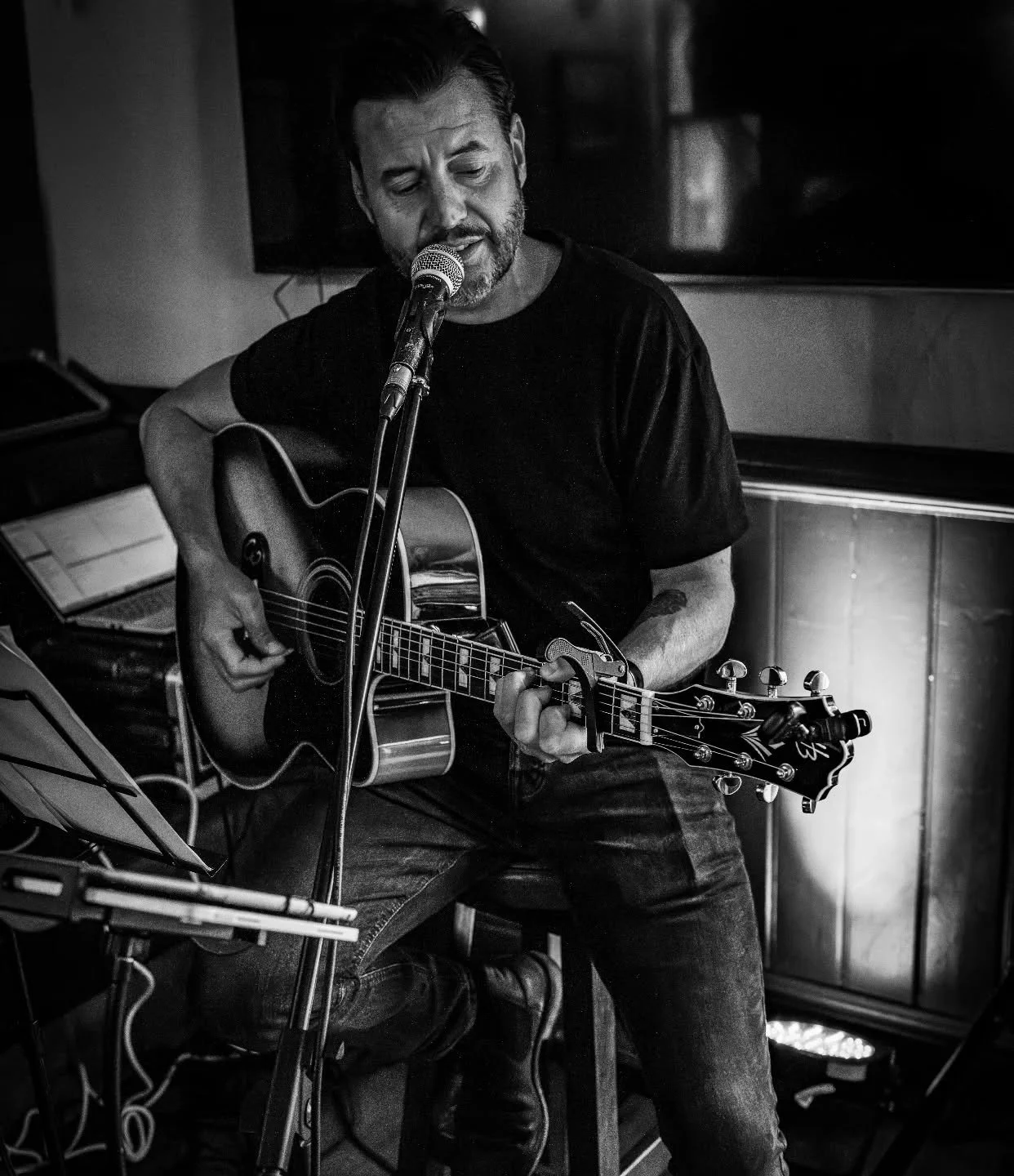 More from the open mic night 🎤 

#braintreephotographer 
#essexportraitphotographer 
#openmicnight