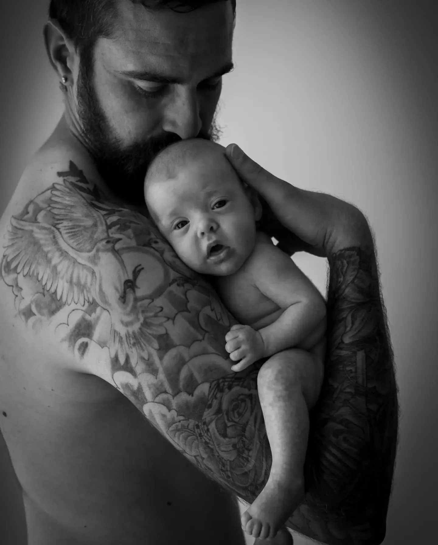 Just Beautiful 🩷

#newbornphotography 
#athomephotography 
#blackandwhitephotography 
#babyphotographeressex