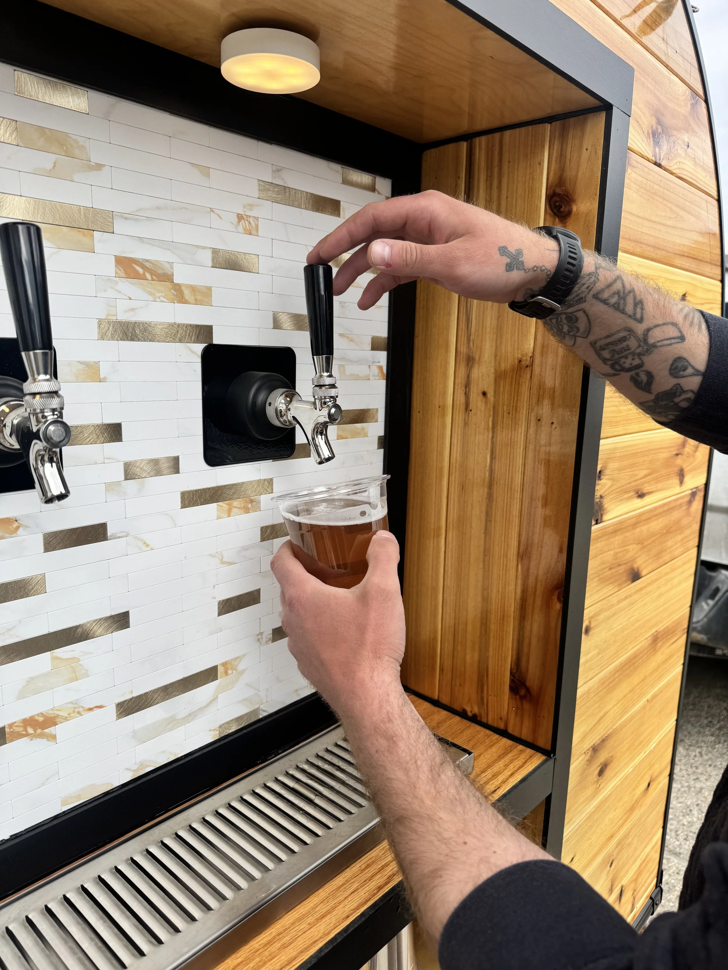 Beer pour.jpg