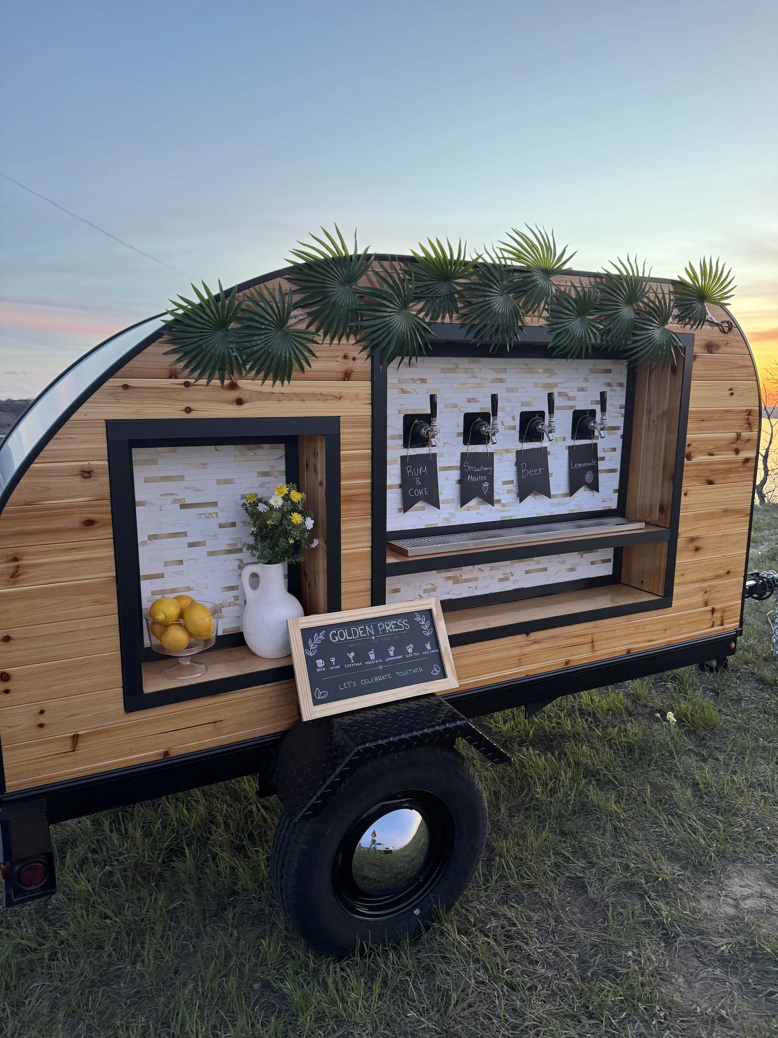 Trailer lake background.jpg