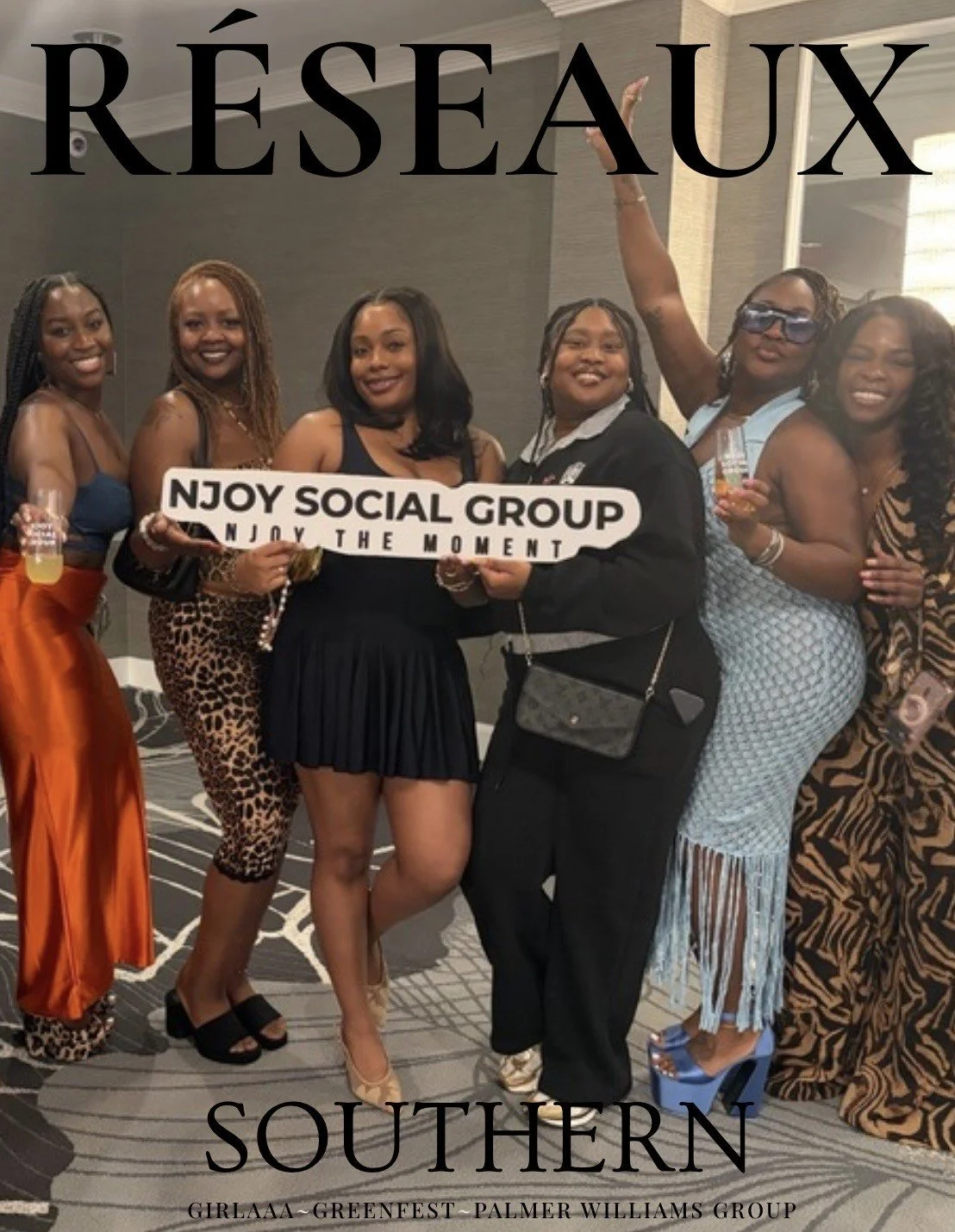 Group of women at a social event holding a sign that reads 'NJOY SOCIAL GROUP, ENJOY THE MOMENT' in a room with dark gray walls and patterned carpet, with the text 'RÉSEAUX SOUTHERN' at the top of the image.