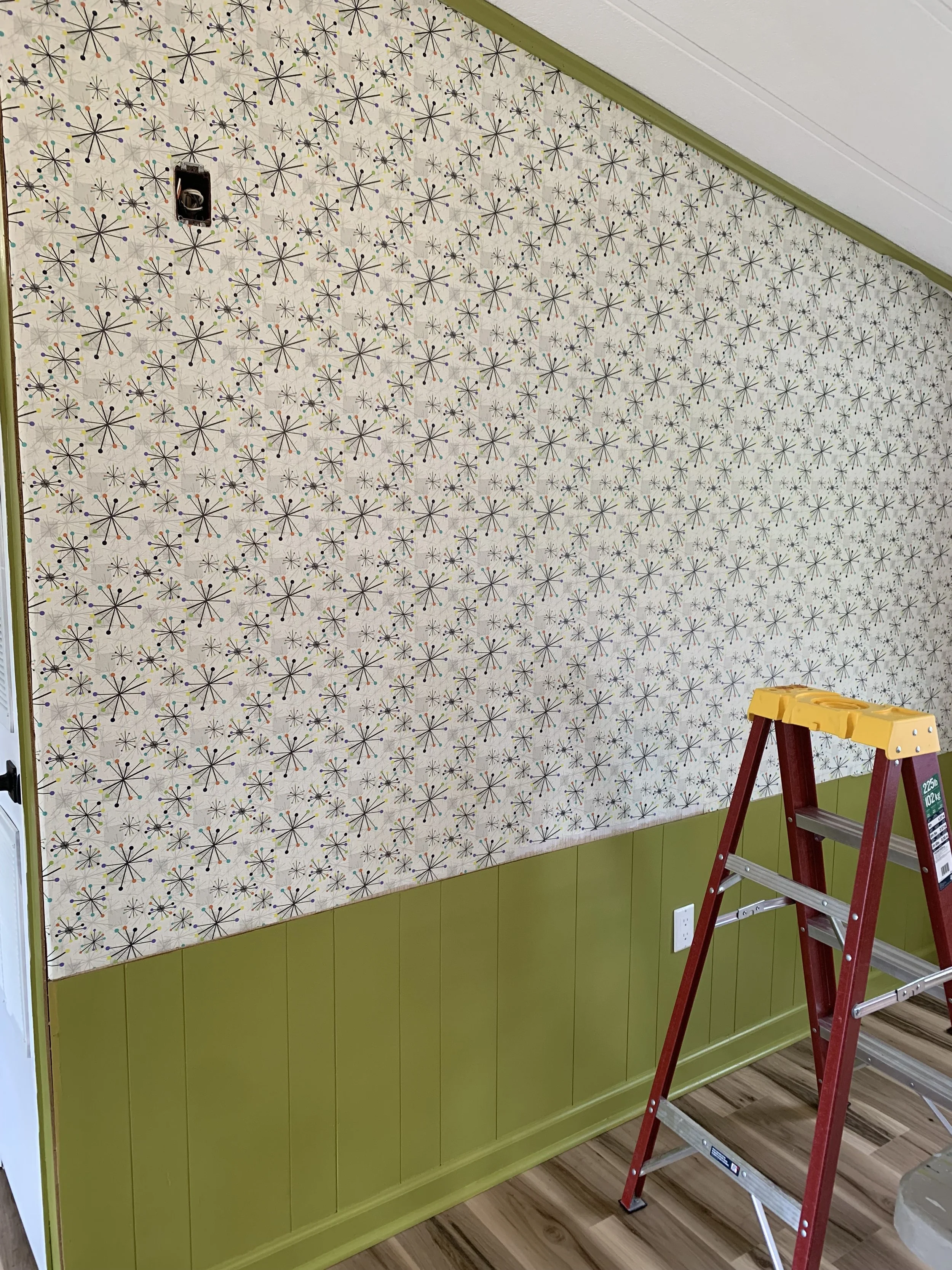 Wallpaper, paper hanging, wallpaper installation, wallpaper professionals