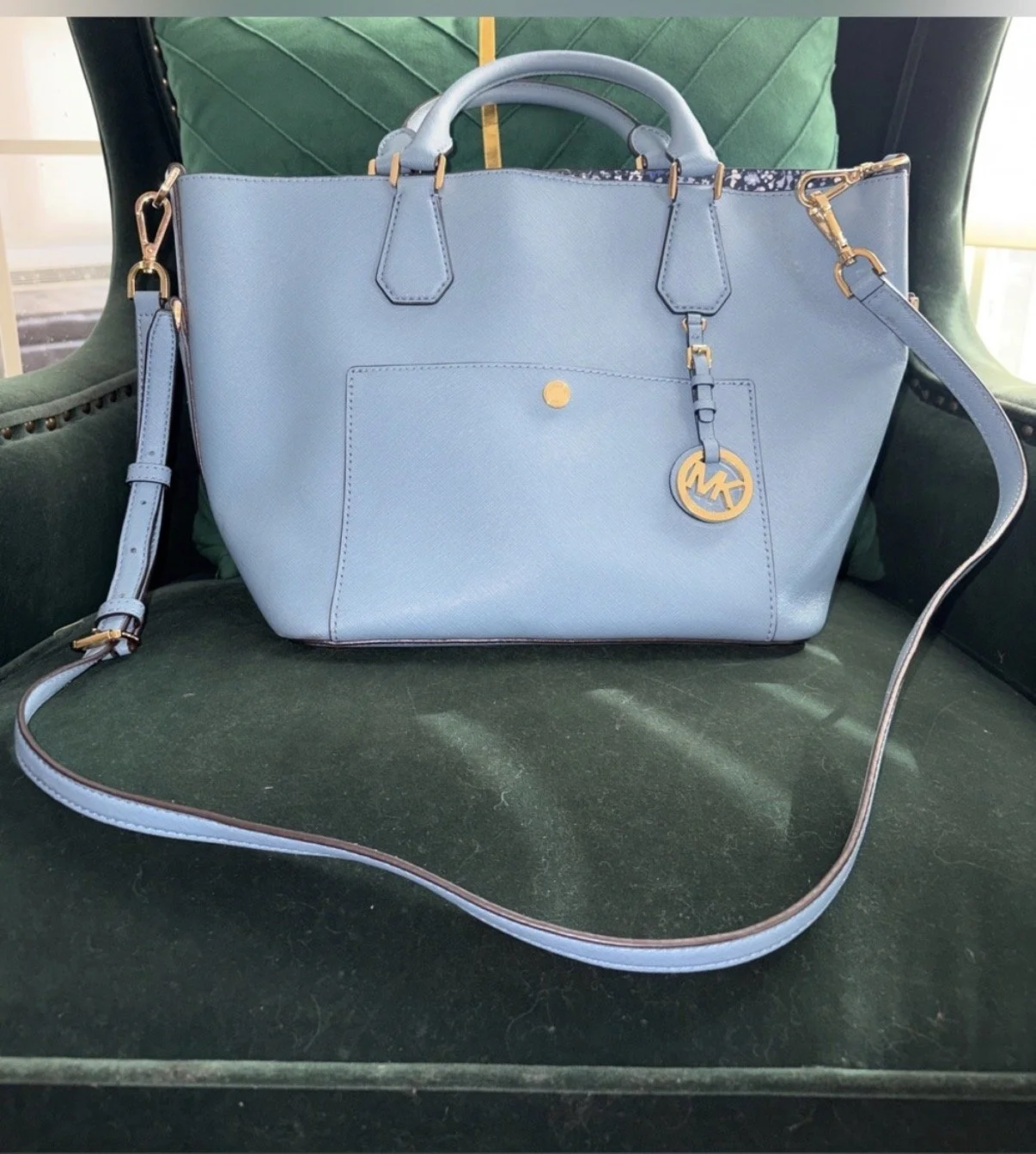 Michael Kors Greenwich Tote  Sky Blue Saffiano leather With Gold-tone hardware