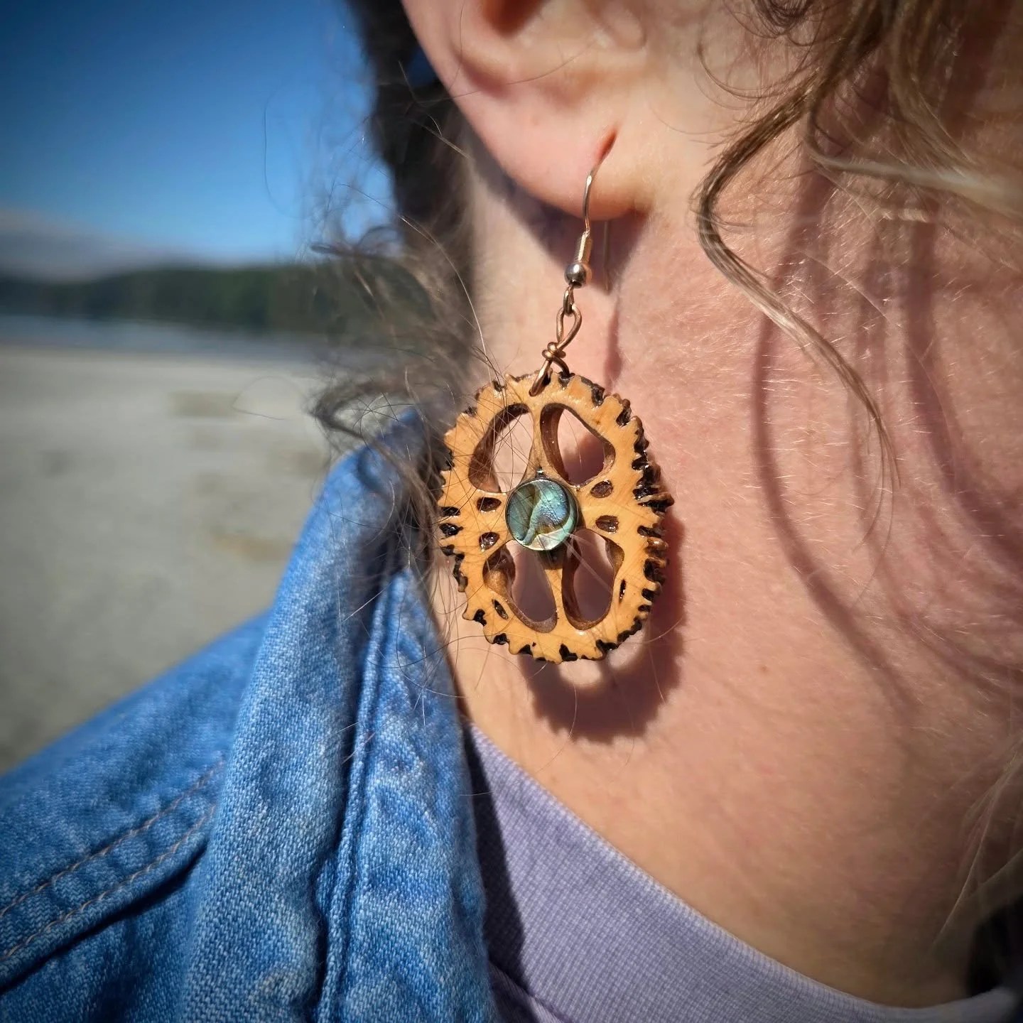 Ocean energy held inside a walnut shell 🌊✨

Handcrafted walnut shell earrings featuring shimmering abalone ~each one catching the light like tiny pieces of the sea.
 I love creating jewelry that feels like nature, ocean, and art all woven together ?