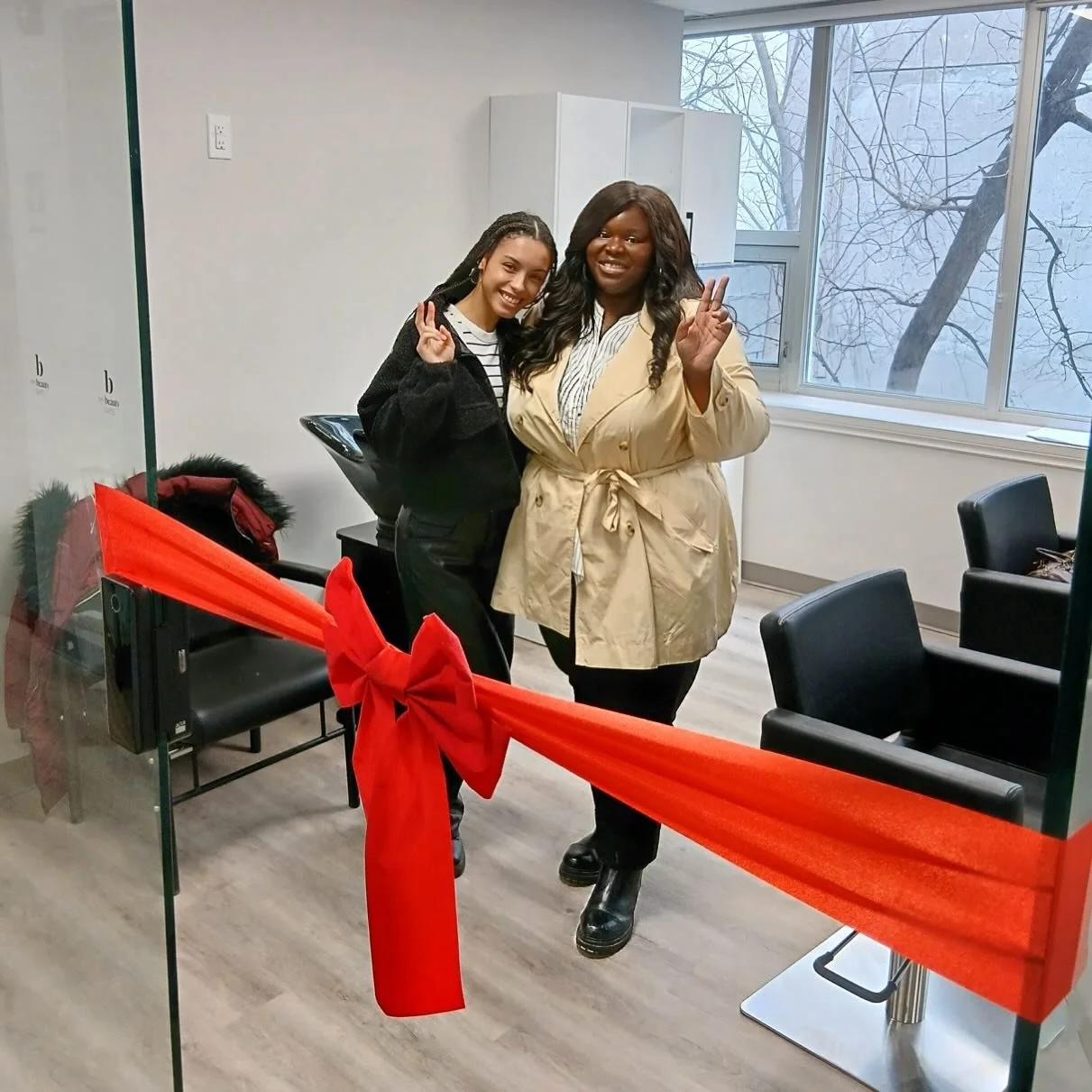 We&rsquo;re so happy to welcome our Assistant Stylist Parris Lyn to the Sugar Kelly team. ✨

There&rsquo;s something special about building with the right people. 🌟

The ones who believe in the vision.
Who understand the standard.
Who care about the