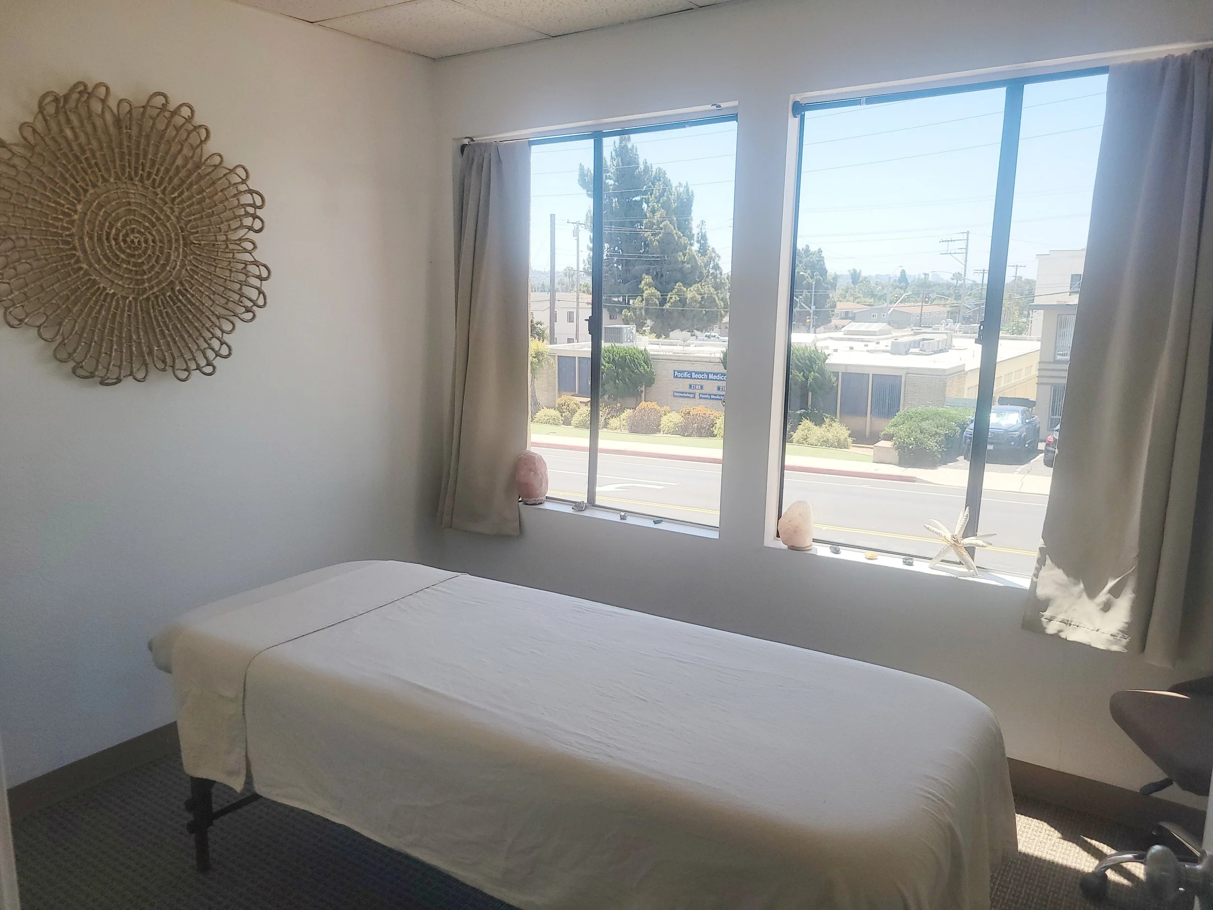 Assisted stretching private room in Pacific Beach