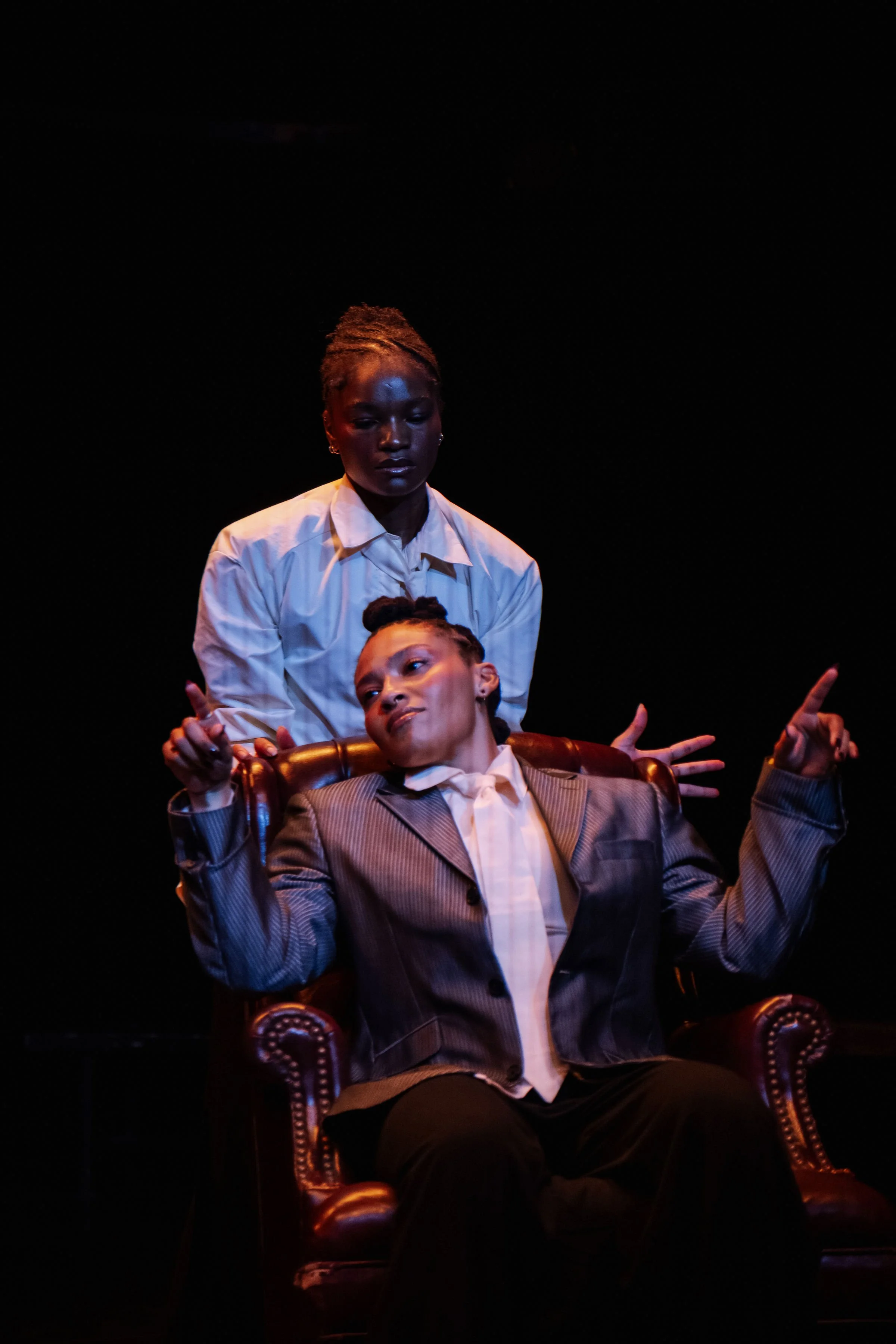 Nadia Milad Issa - Choreography - MFA Thesis
Rebecca Couch - Stage Manager
Sandi Rodriguez-Gonzalez - Lighting Operator 
Kay Currier-Graves - Lighting Designer
Photos by @Monserratscamera 