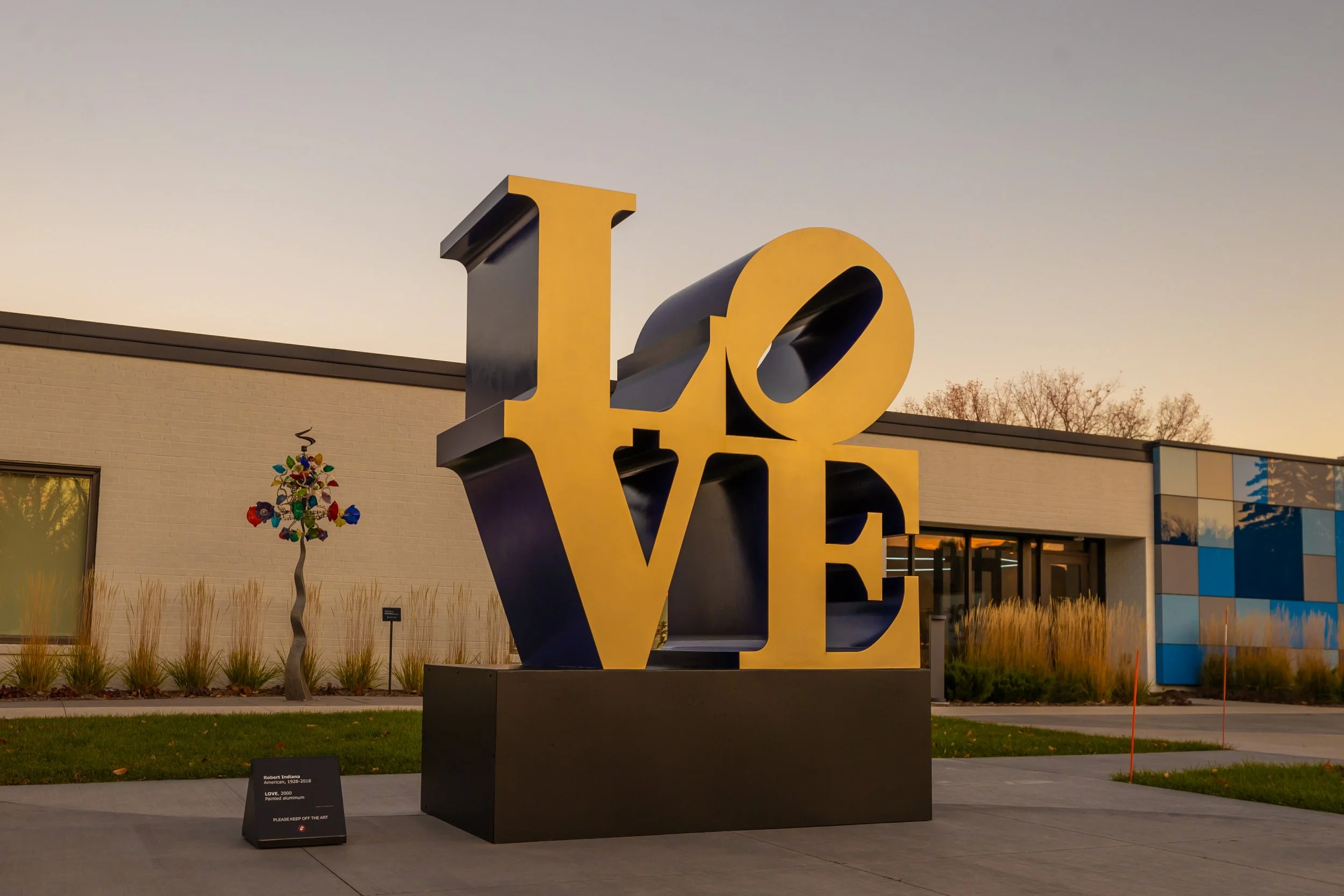 Robert Indiana (American, 1928-2018).  LOVE , designed 1966, made 2000. Painted aluminum. 72 × 72 × 36 inches. Cafesjian Art Trust Museum, 2022.1808.1. © The Robert Indiana Legacy Initiative/Artists Rights Society (ARS), NY
