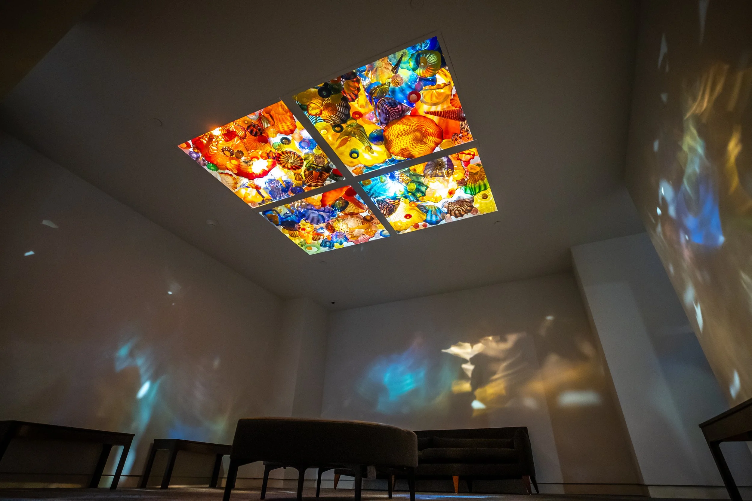 Dale Chihuly (American, born 1941).  Pergola Ceiling , 1999. Blown, tooled, and applied glass. 96 x 96 x 24 inches. Cafesjian Art Trust Museum, 2022.0382.1. © Dale Chihuly