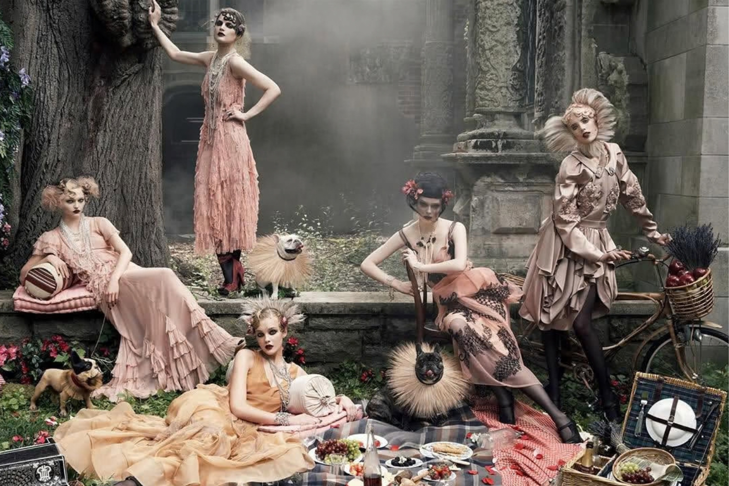 Fashion: The Art of Style.