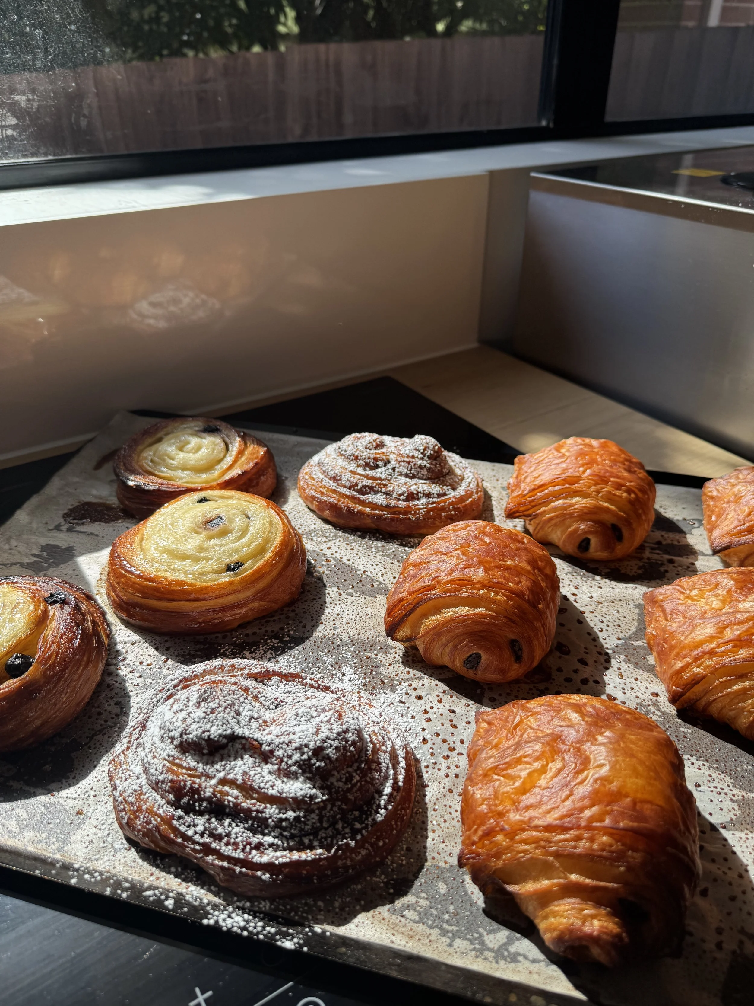 Box of 6 Mixed Pastries