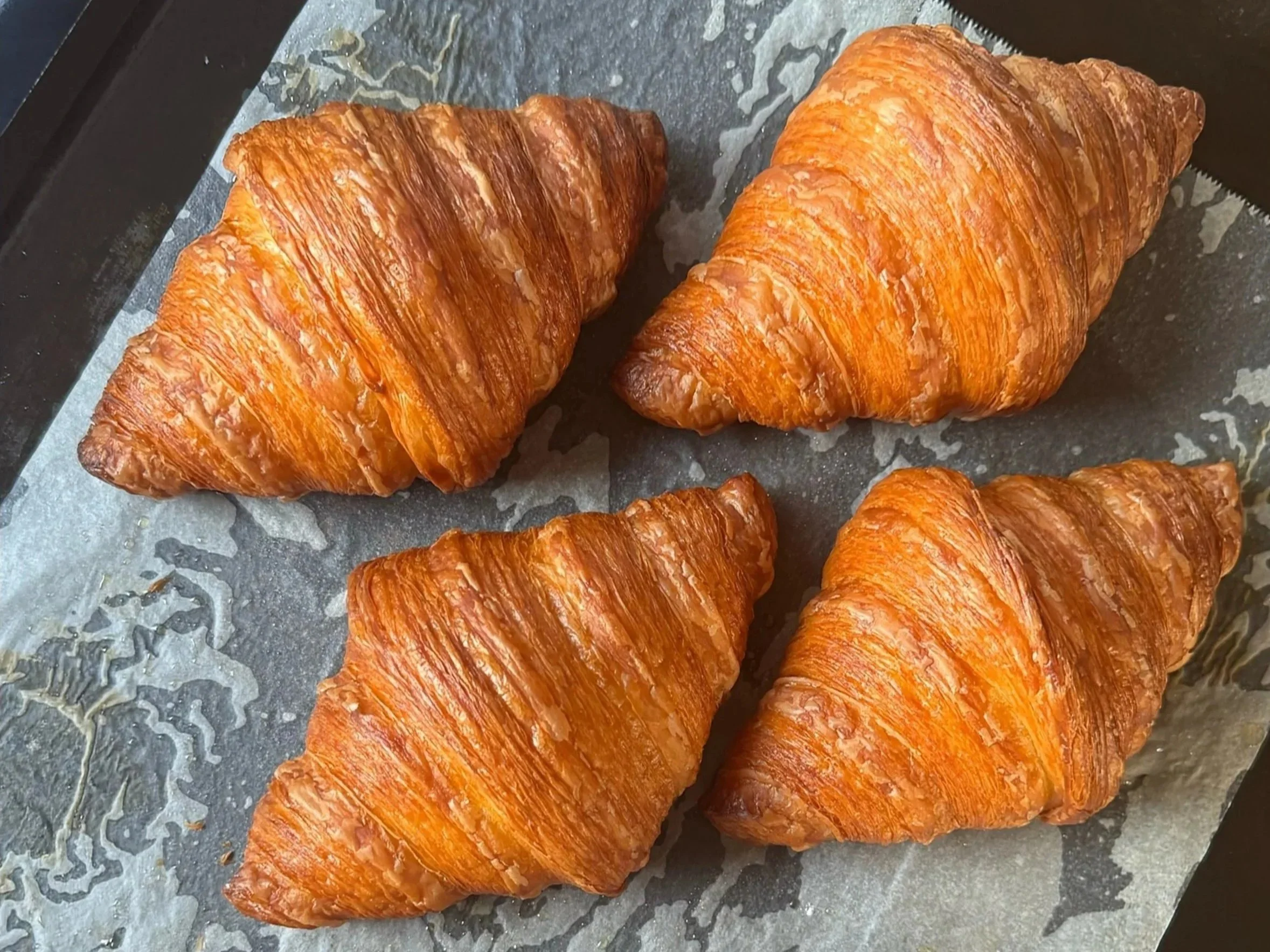Box of 12 Croissants