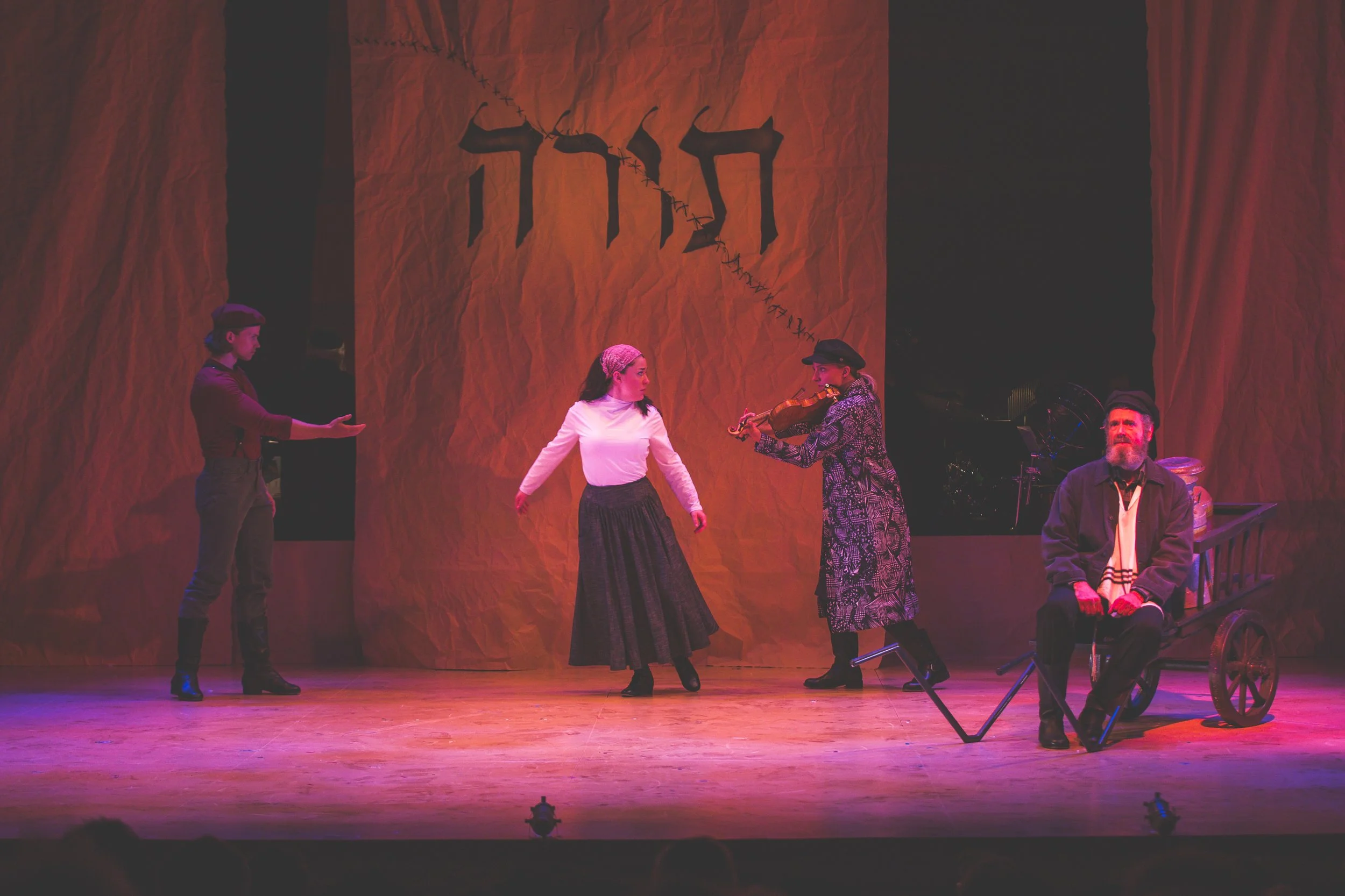 Yiddish Fiddler On The Roof-358.jpeg
