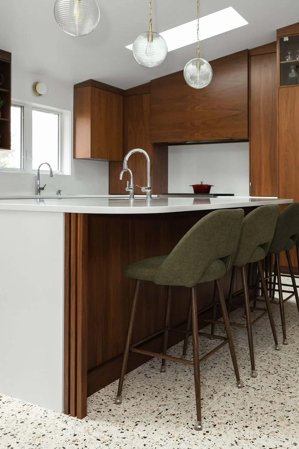 walnut-orb-midcentury-kitchen-waterloo-housevenne-7.jpg