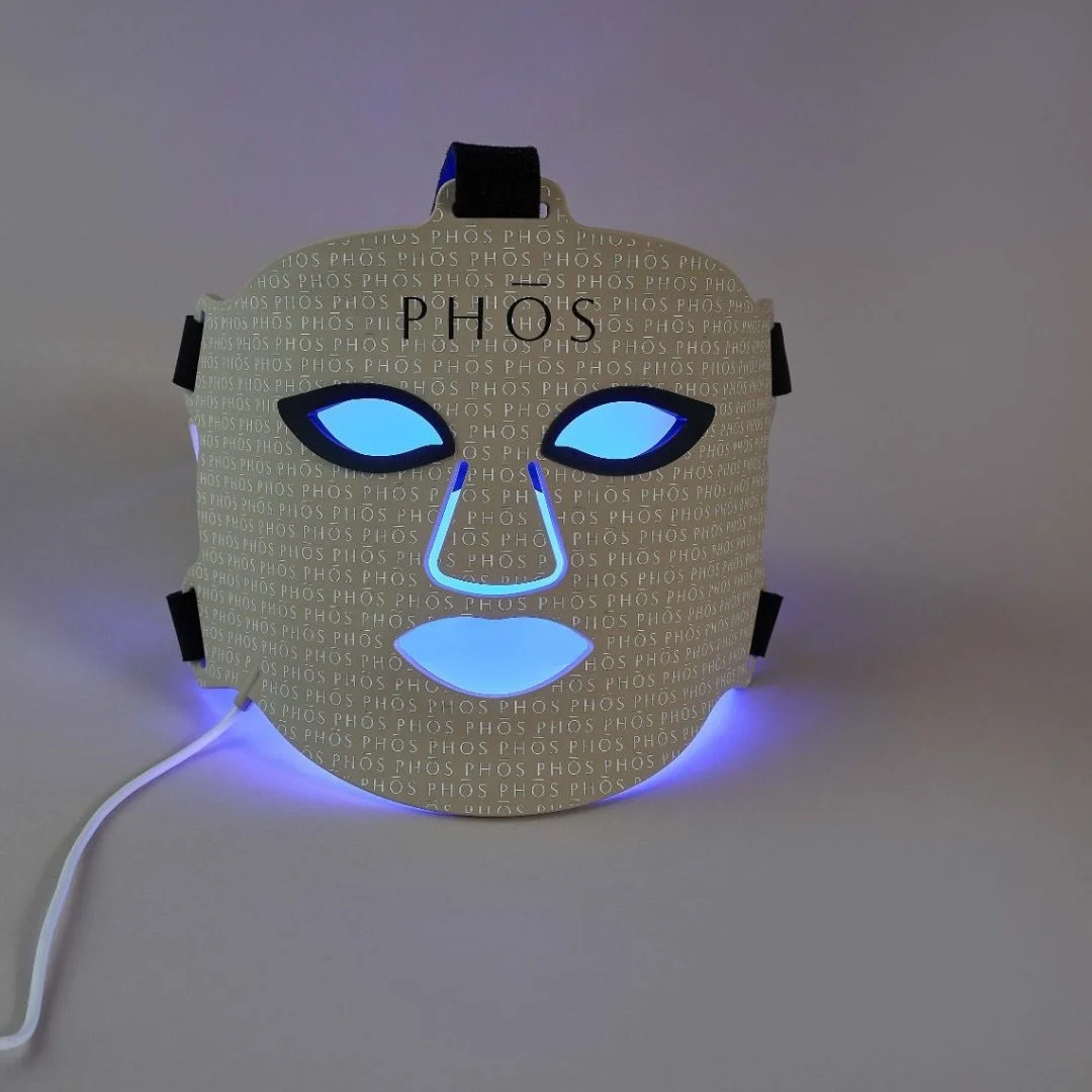 Utilising 240 diodes to deliver blue, yellow, red, and near-infrared light into the skin, each wavelength targeting different concerns. Blue helps manage breakouts, yellow calms redness, red supports collagen and smoothness, while NIR promotes deep r