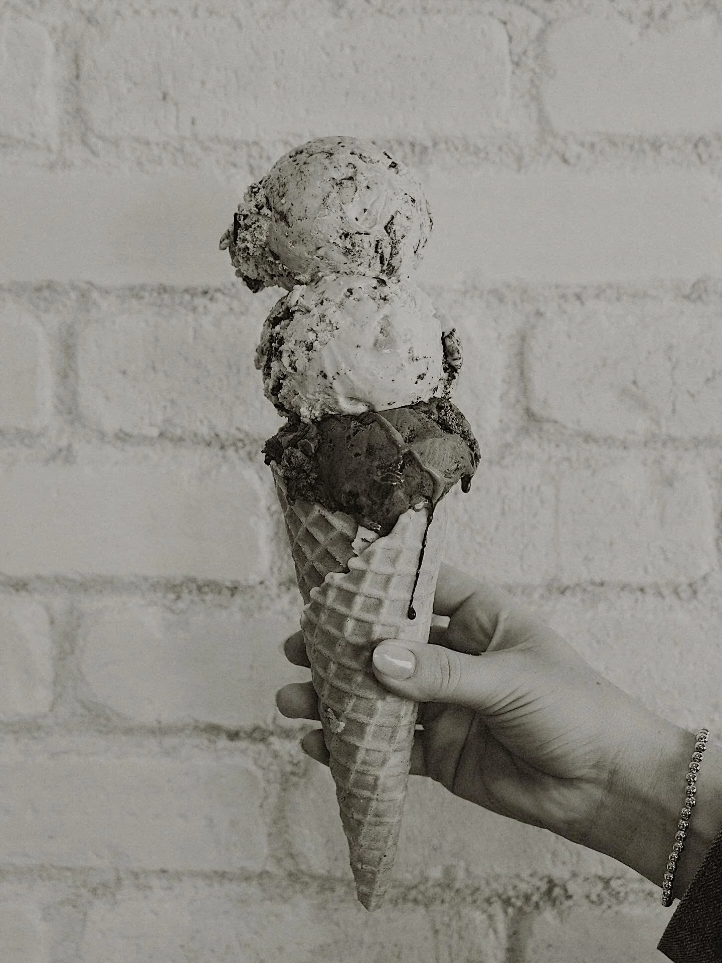 Let&rsquo;s chat importance of branding photography &mdash; your visuals are often the first impression your audience has, shaping how they see your quality, your energy, and whether they trust your brand enough to invest in it

Thoughtfully curated,