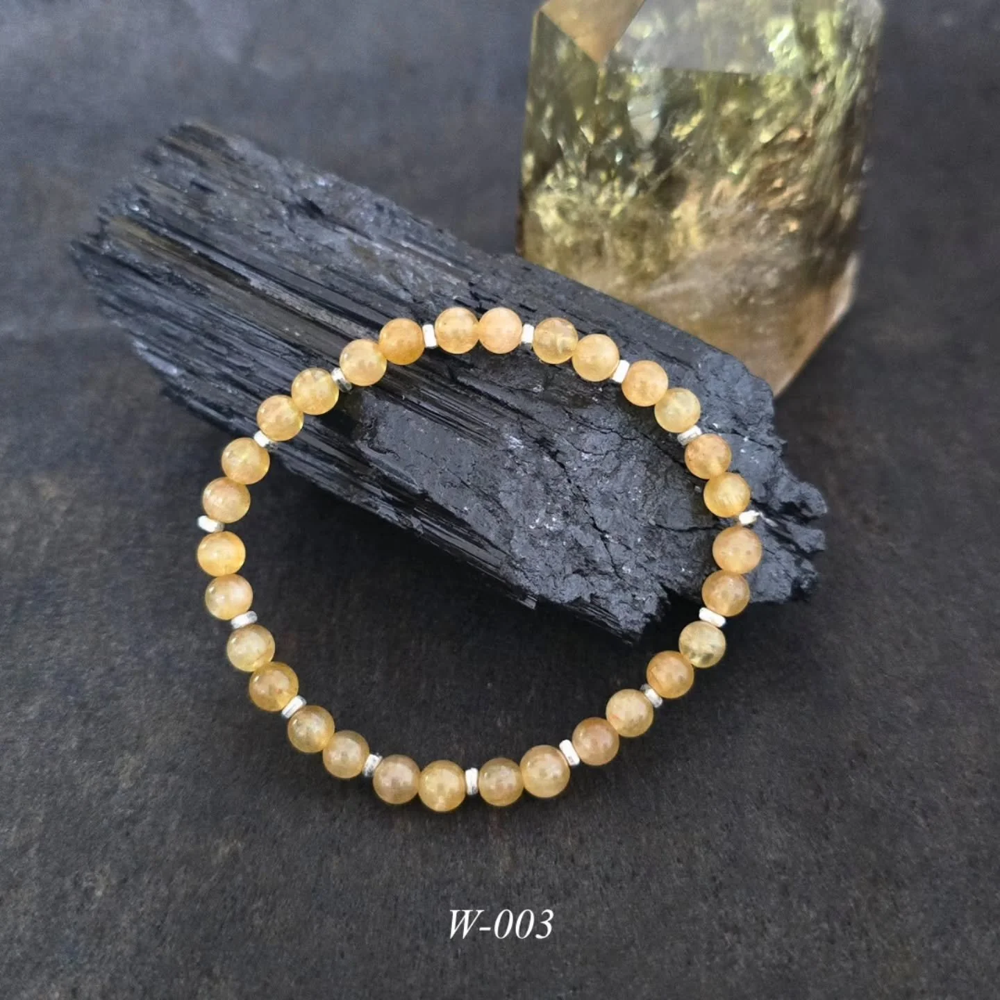 Yellow apatite 

Fits 15-16cm wrist size, custom resizing available.

Minimal stones. Quietly worn.

#wearabledepth #handmadebracelet #minimaljewelry #crystalbracelet #naturalstonebracelet