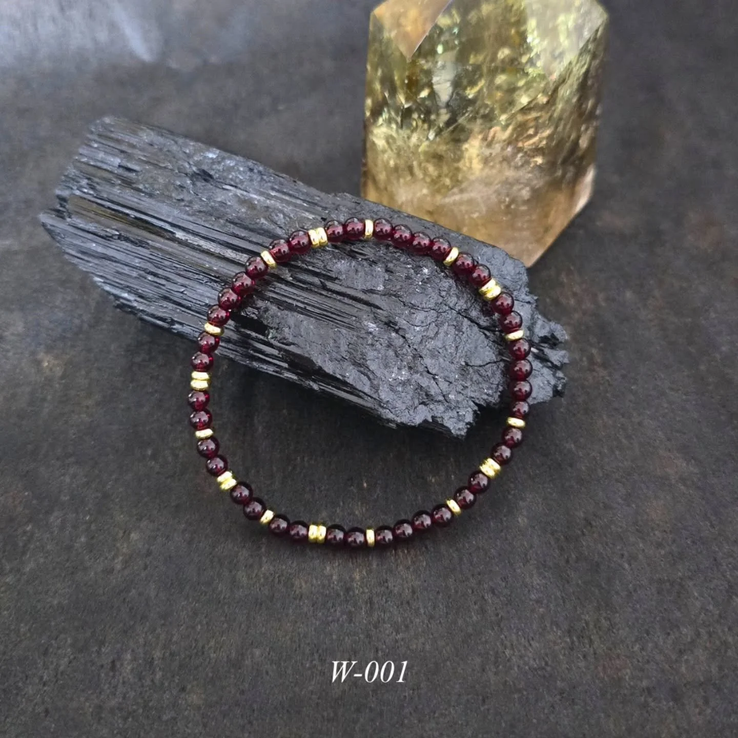 C001 // Available on the website
Garnet

Fits 15-16cm wrist size, custom resizing available.

Minimal stones. Quietly worn.

#wearabledepth #handmadebracelet #minimaljewelry #crystalbracelet #naturalstonebracelet