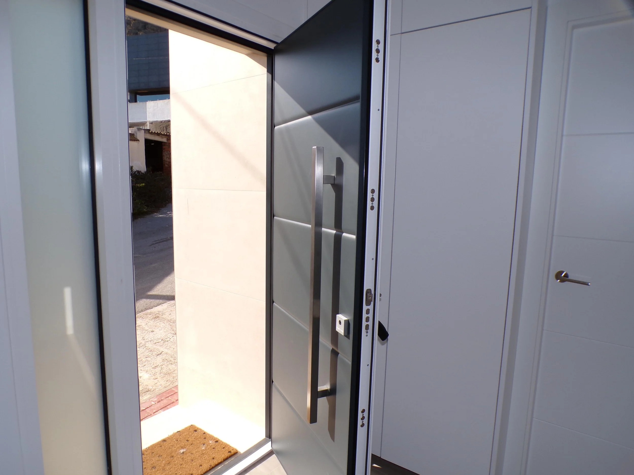 Vista puerta de entrada.jpg