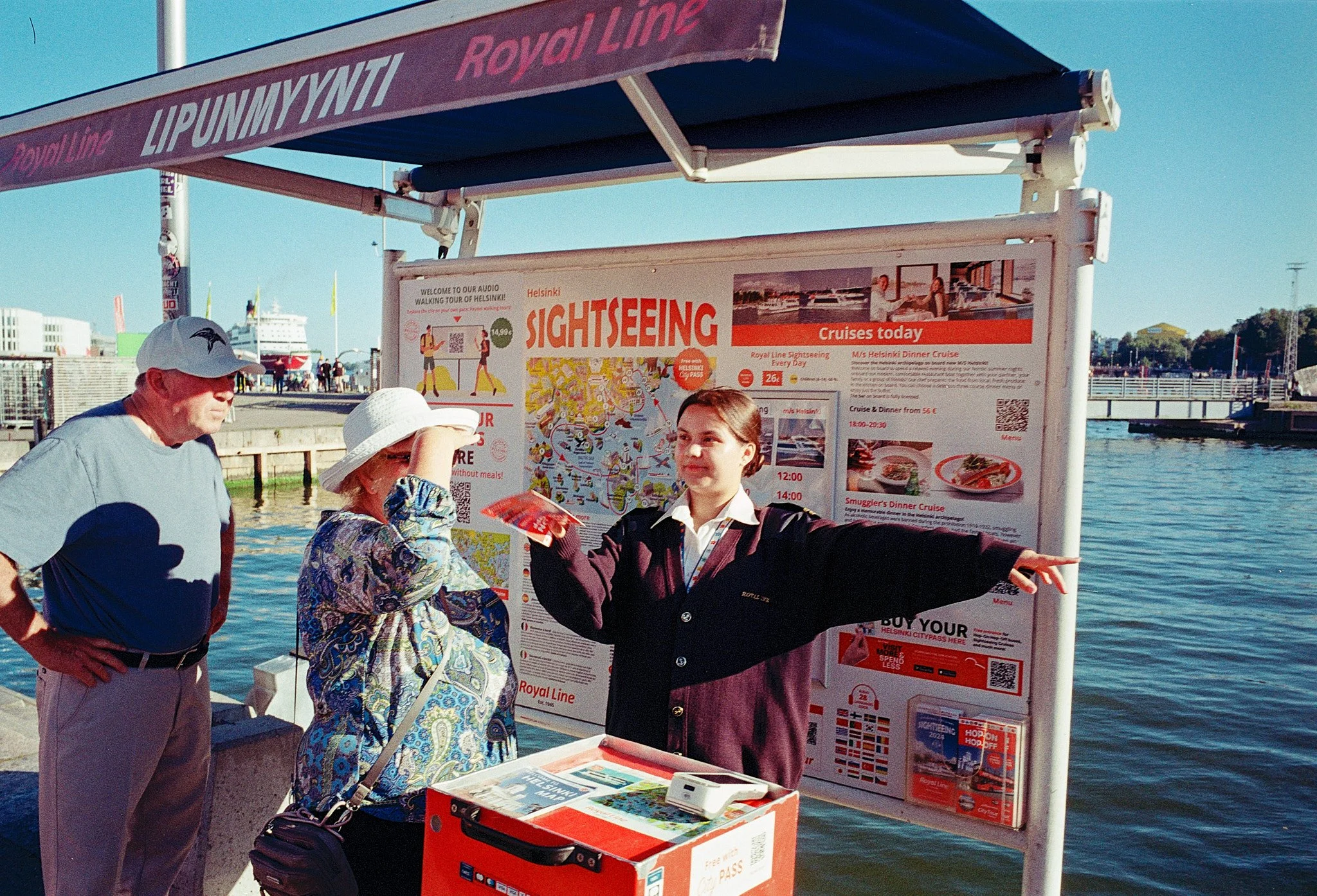 Helsinki_September_24_KG200_ (24).jpg