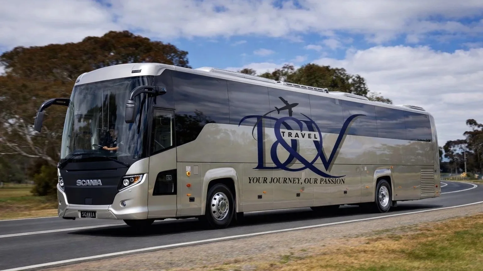 Dvtravel_bus_scania.jpg
