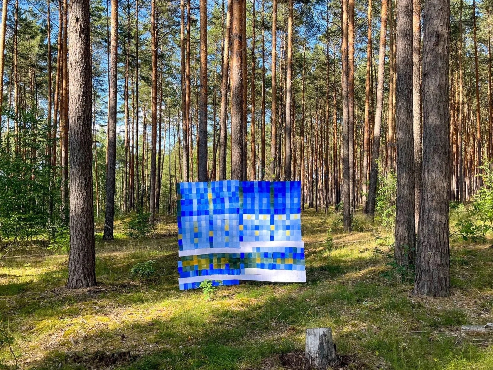 Prelude n2 in C m. Acrylic on paper and thread, 230x260cm, 2025.